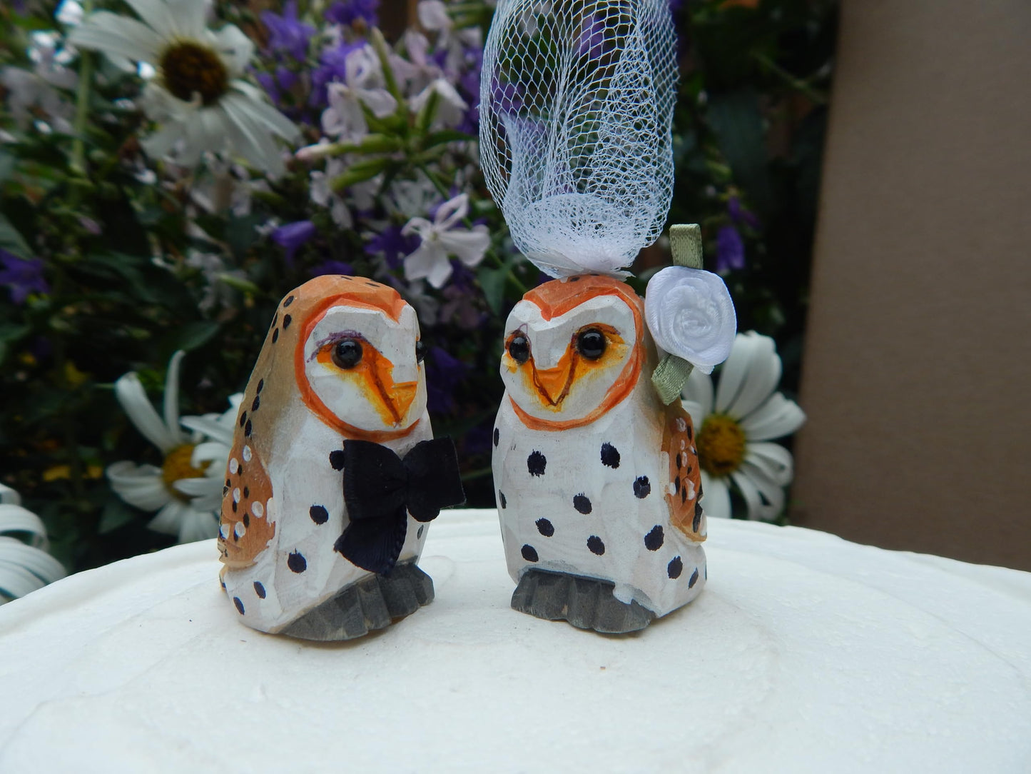 Selsela Hand-Carved Wooden Barn Owl Cake Topper – Rustic Wedding Decor, Unique Owl Lover Keepsake