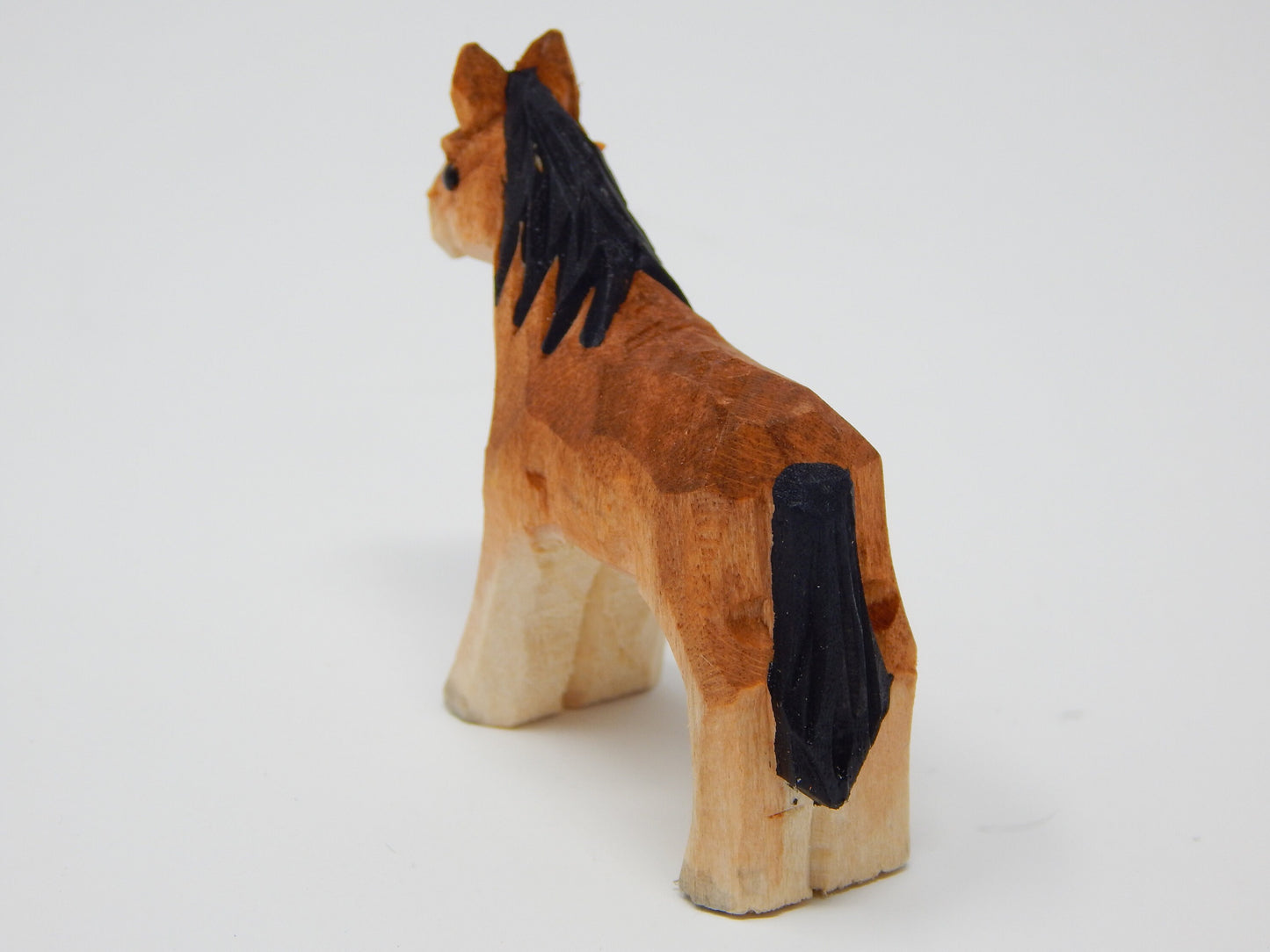 Horse Ornament Handmade Wooden Hanging Décor Rustic Carving Figurine Farm Animal Statue