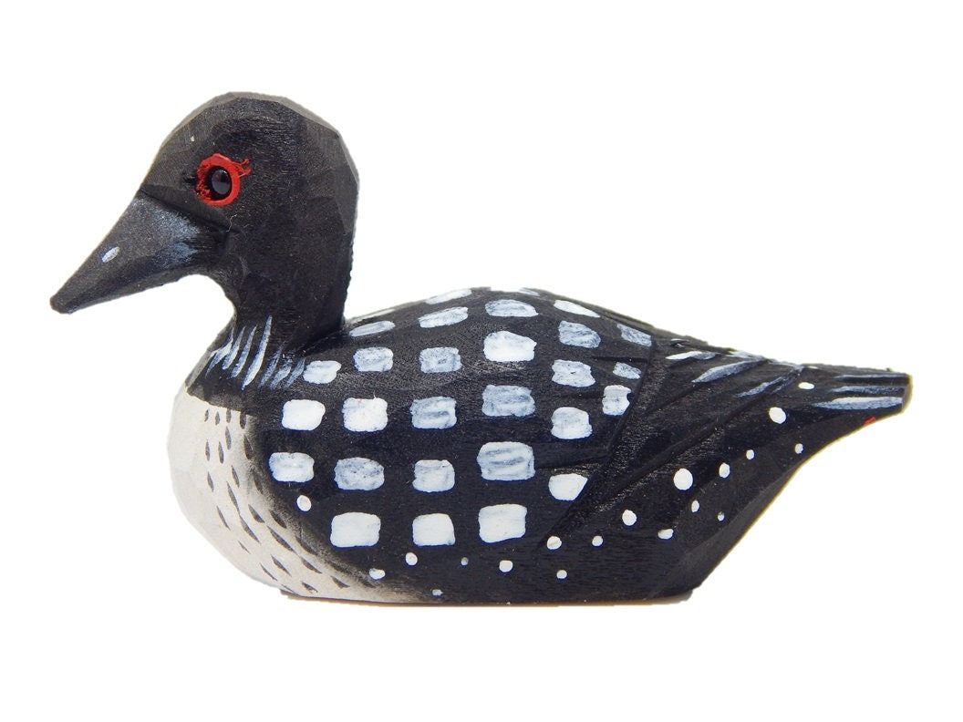 Common Loon Wooden Figurine Small Statue Carving Decoration Decoy Duck