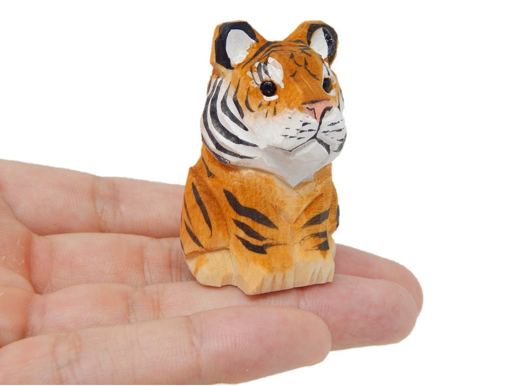 Tiger Figurine Decoration Wooden Statue Art Cat Bengal Striped Miniature Carved Small Animal Sculpture