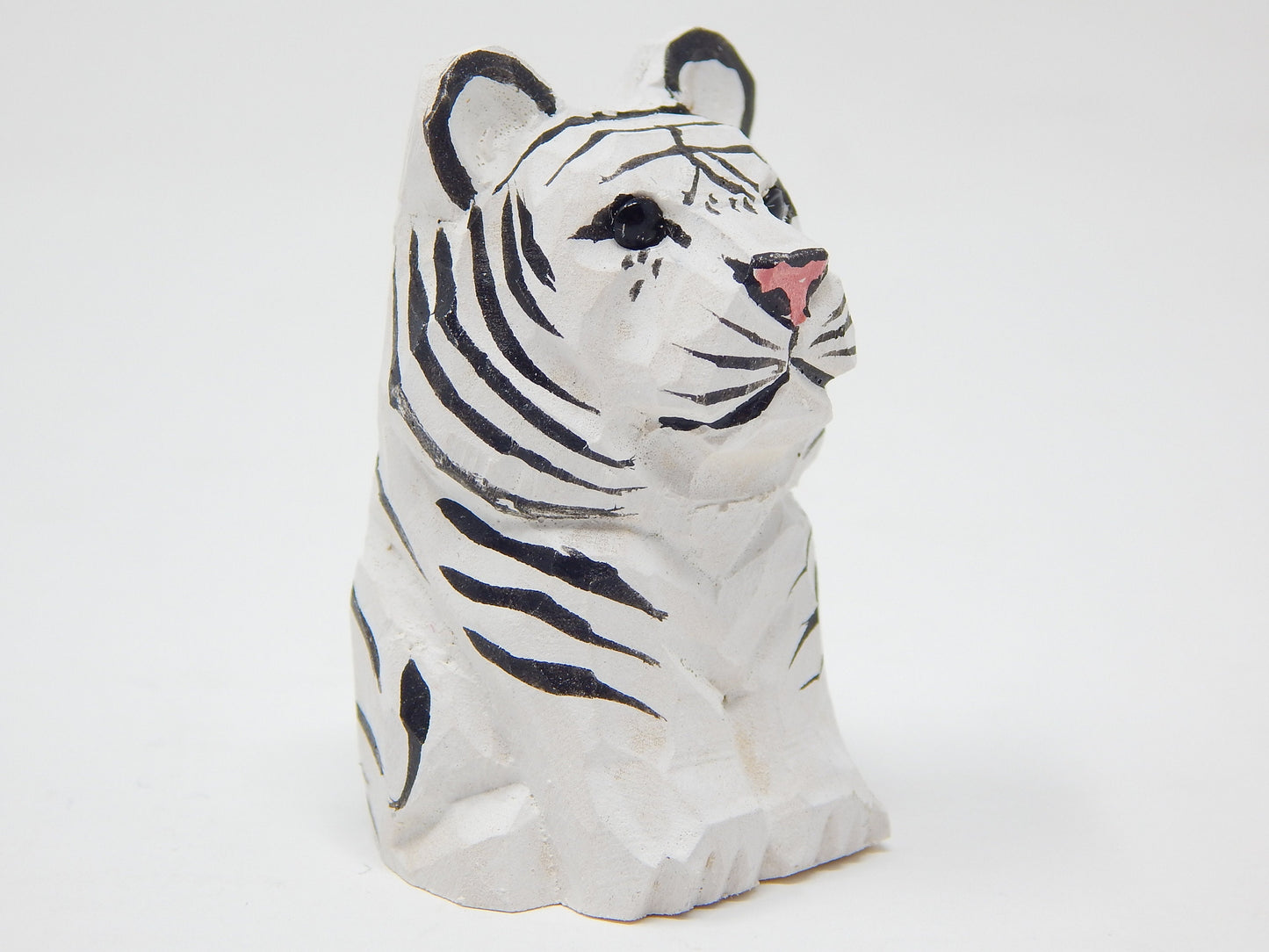 White Tiger Figurine Decoration Wooden Statue Snow Bleached Albino Art Cat Bengal Striped Miniature Carved Small Animal Sculpture