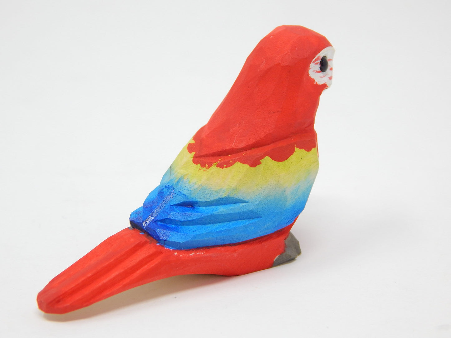 Handmade Ornament Scarlet Macaw Wooden Parrot Figurine: Miniature Tropical Bird Décor