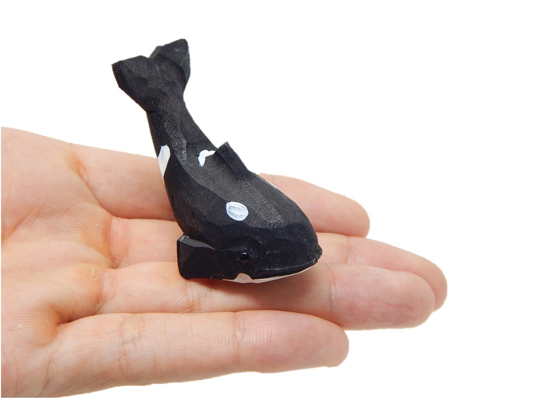 Orca Killer Whale Figurine Decoration Black Fish Statue Shamu Miniature Wooden Art Wall Carved Small Animal