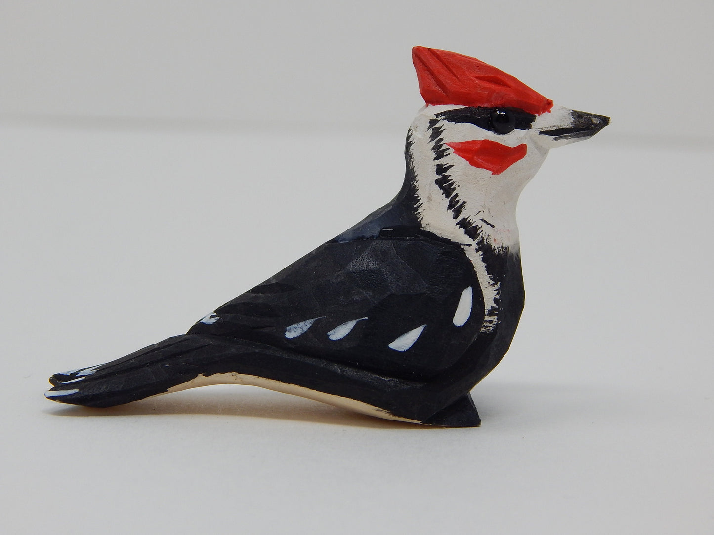 Woodpecker - Wood Figurine Pileated Forest Common Woodland Pecker Sapsucker Miniature Handmade Bird Art Craft Carve Small Animal Collectible