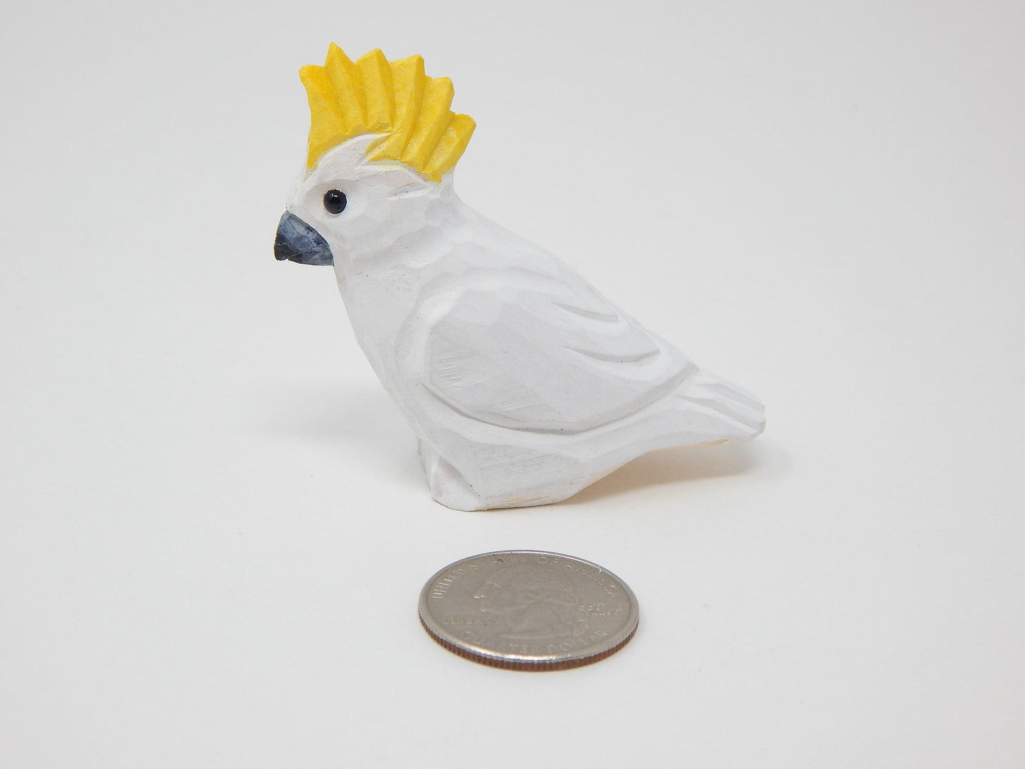 Cockatoo Figurine Decoration Parrot Tropical Pet Miniature Wooden Bird Art Statue Craft Carved Small Animal Collectible