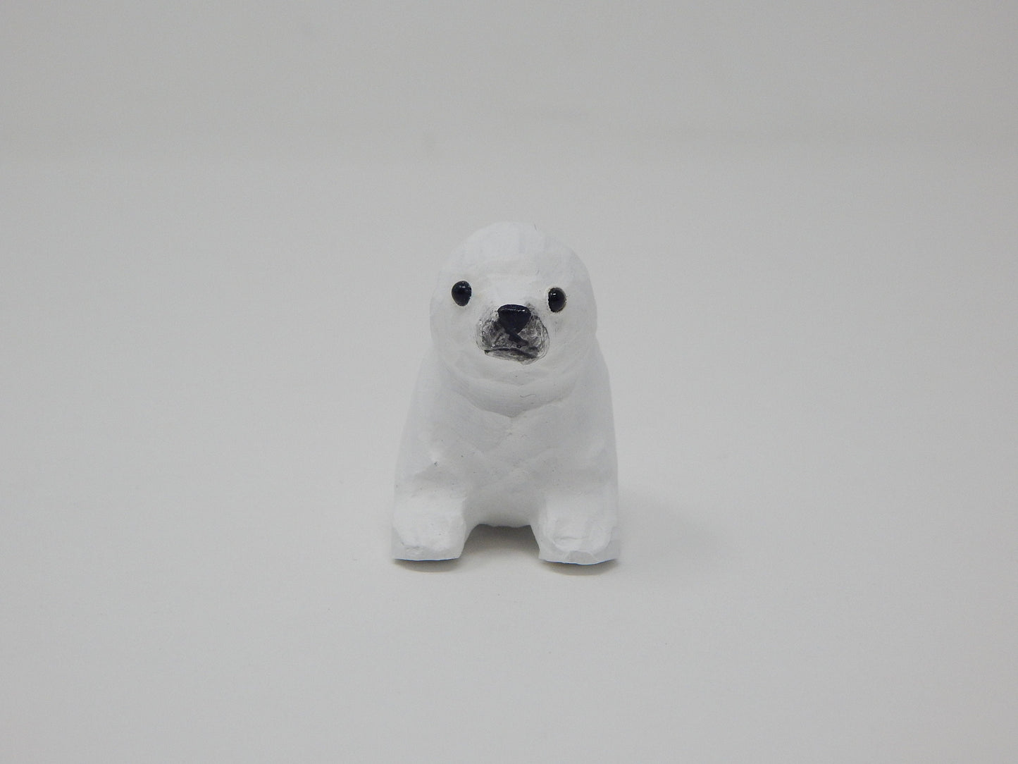 White Seal Figurine Statue Baby Pup Small Animal Sculpture Art Home Decoration Wood Carved