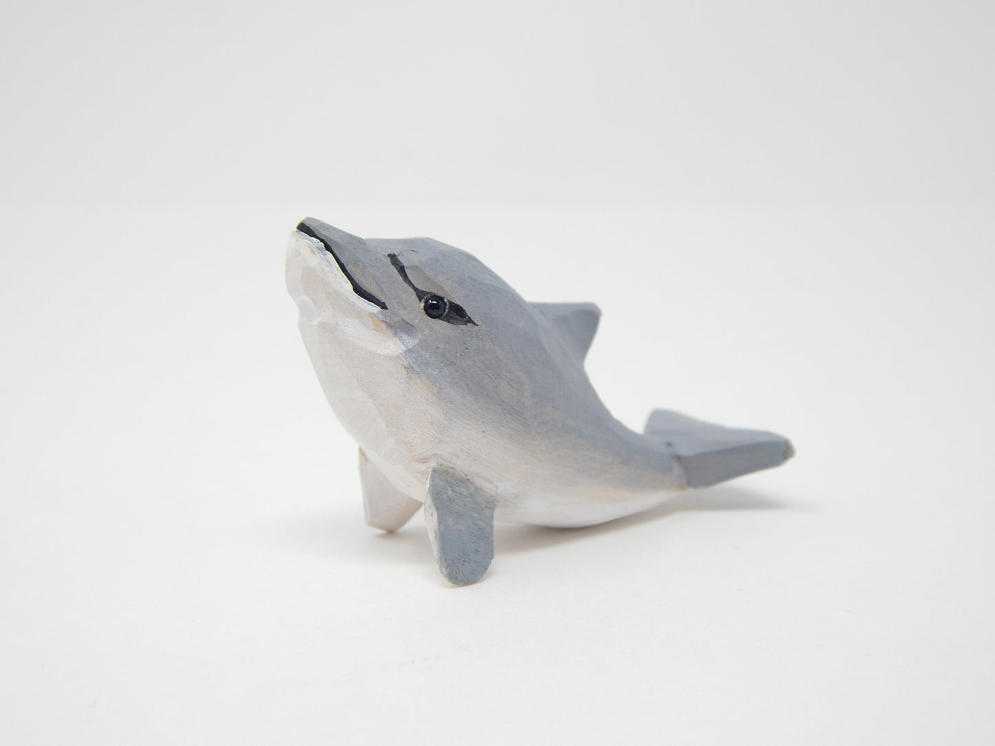 Dolphin Figurine Statue Miniature Common Bottlenose Gray Sea Animal Decoration Wood Sculpture