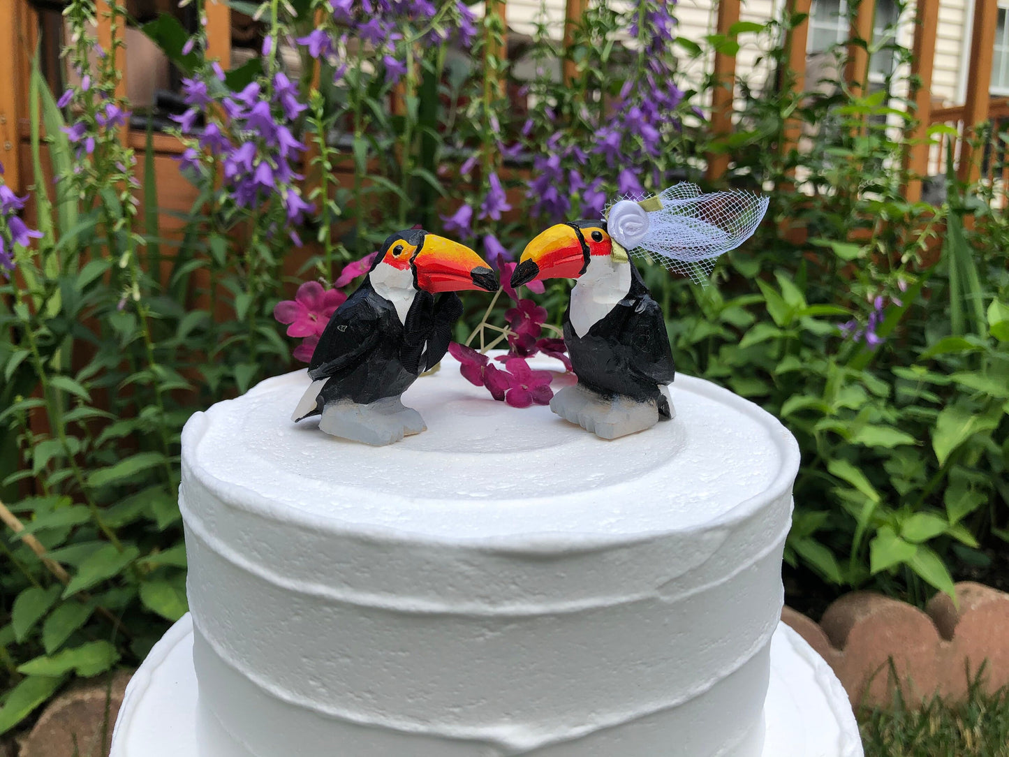 Toucan Love Birds Cake Topper Bride & Groom Wedding Engagement Anniversary Carved Wood Statue