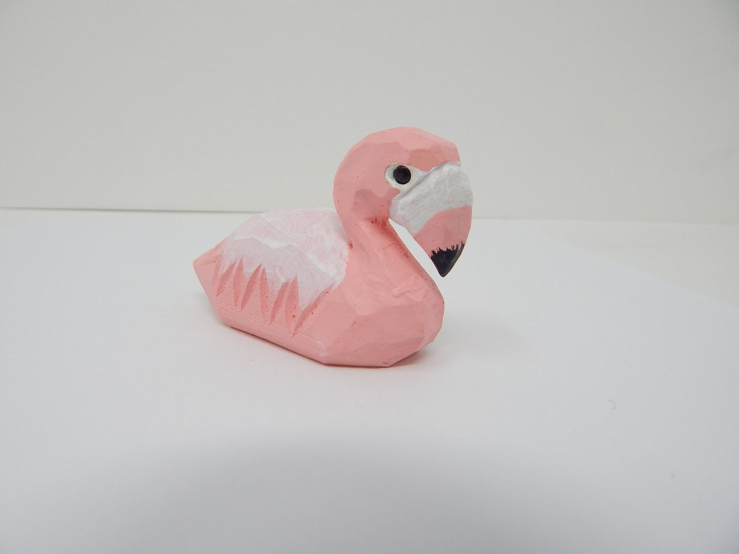 Pink Flamingo Ornament Hanging Figurine Statue Décor Small Garden Lawn Yard Ornament Wood Carving