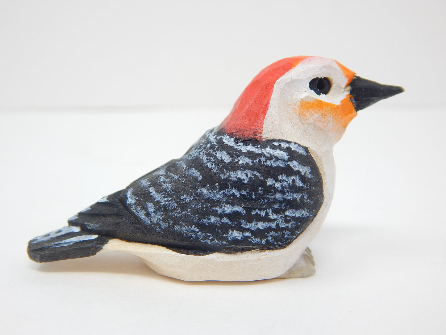 Red Bellied Head Woodpecker Wood Figurine Forest Common Woodland Pecker Sapsucker Miniature Bird Art Carve Small Animal