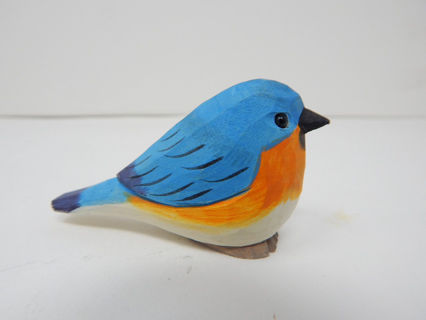 Eastern Bluebird Wood Figurine Miniature Garden Statue Bird Art Carved Small Animals Cake Topper