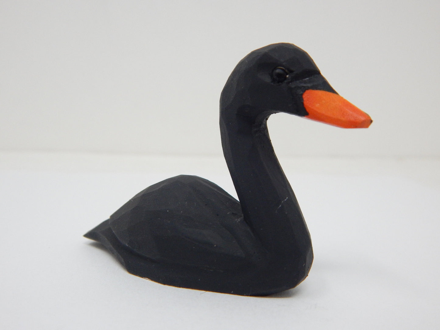 Black Swan Figurine Bird Animal Decor Art Small Goose Statue Gift Carving Miniature Sculpture