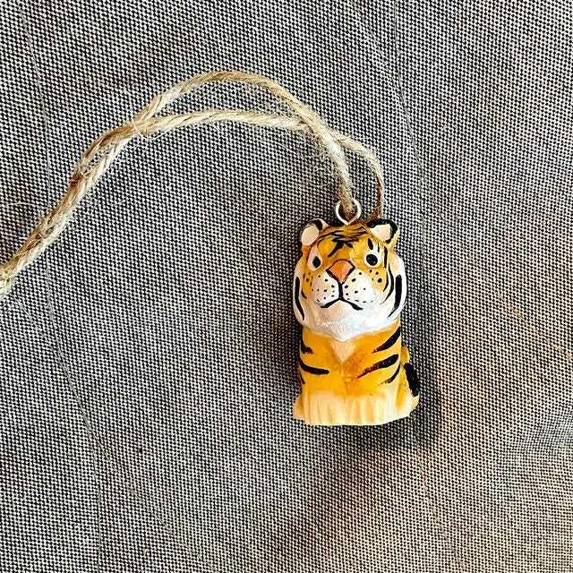 Tiger Figurine Decoration Wooden Statue Art Cat Bengal Striped Miniature Carved Small Animal Sculpture