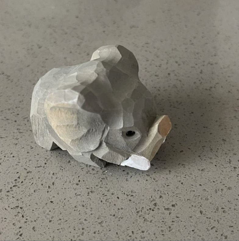 Elephant Wine Stopper Handmade Wood Carving Home Décor Gift Animal Sculpture