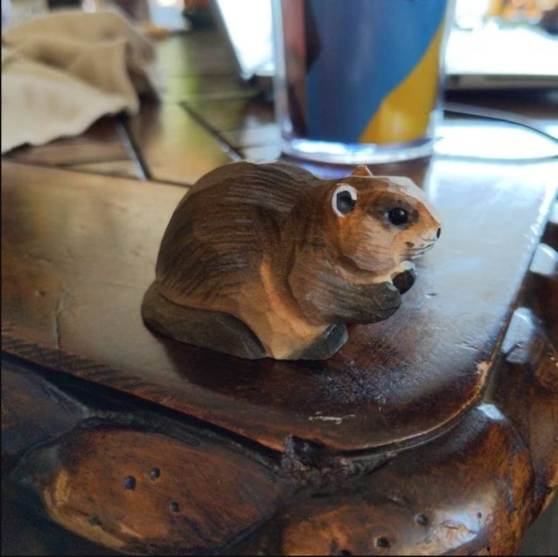 Hand-Carved Wooden Beaver Ornament – Rustic Mini Animal Decor