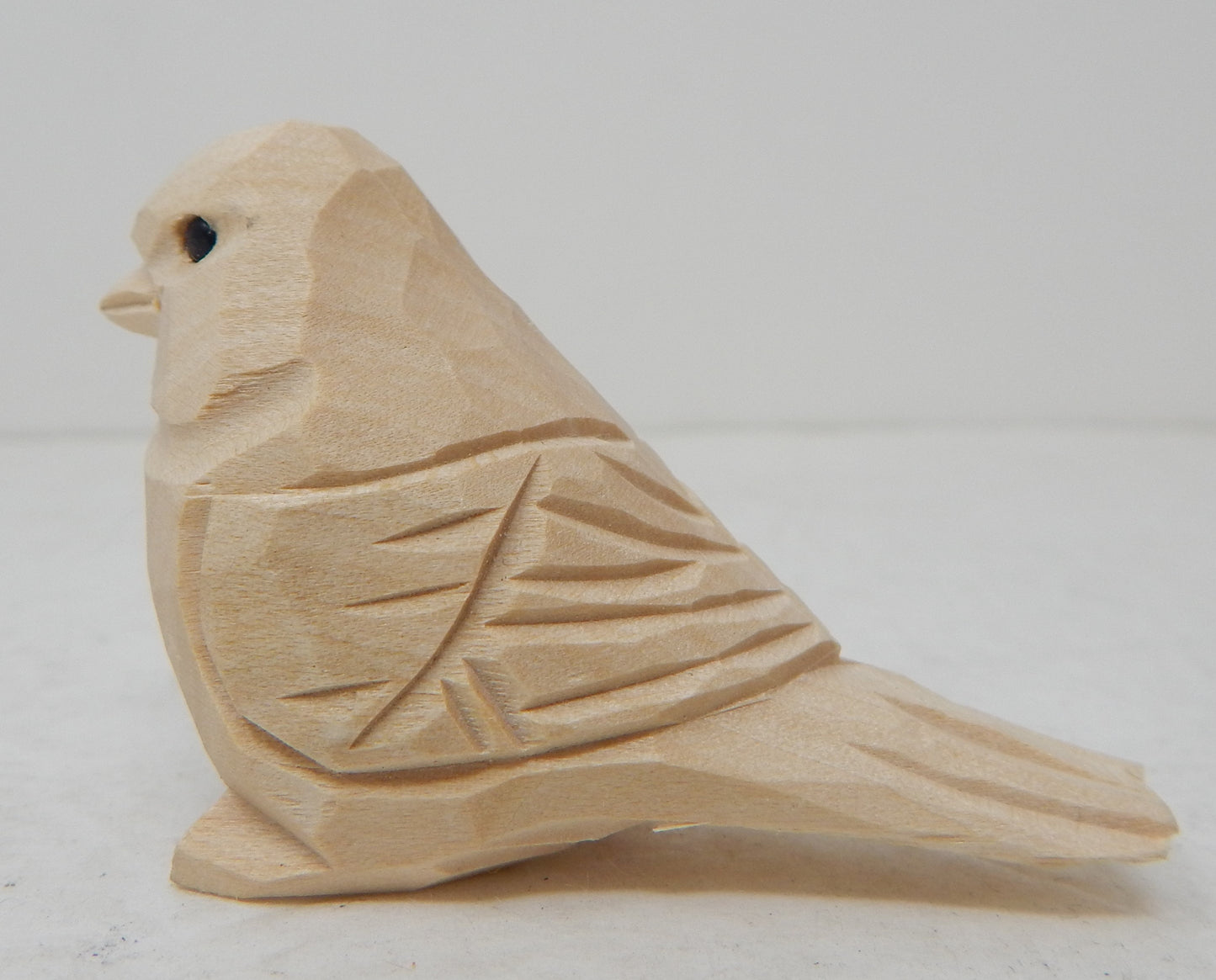 Bird - Small Unfinished DIY Wood Figurine - Decoy Pet, Blank Craft, Hand Carved, Decoration, Miniature Animal