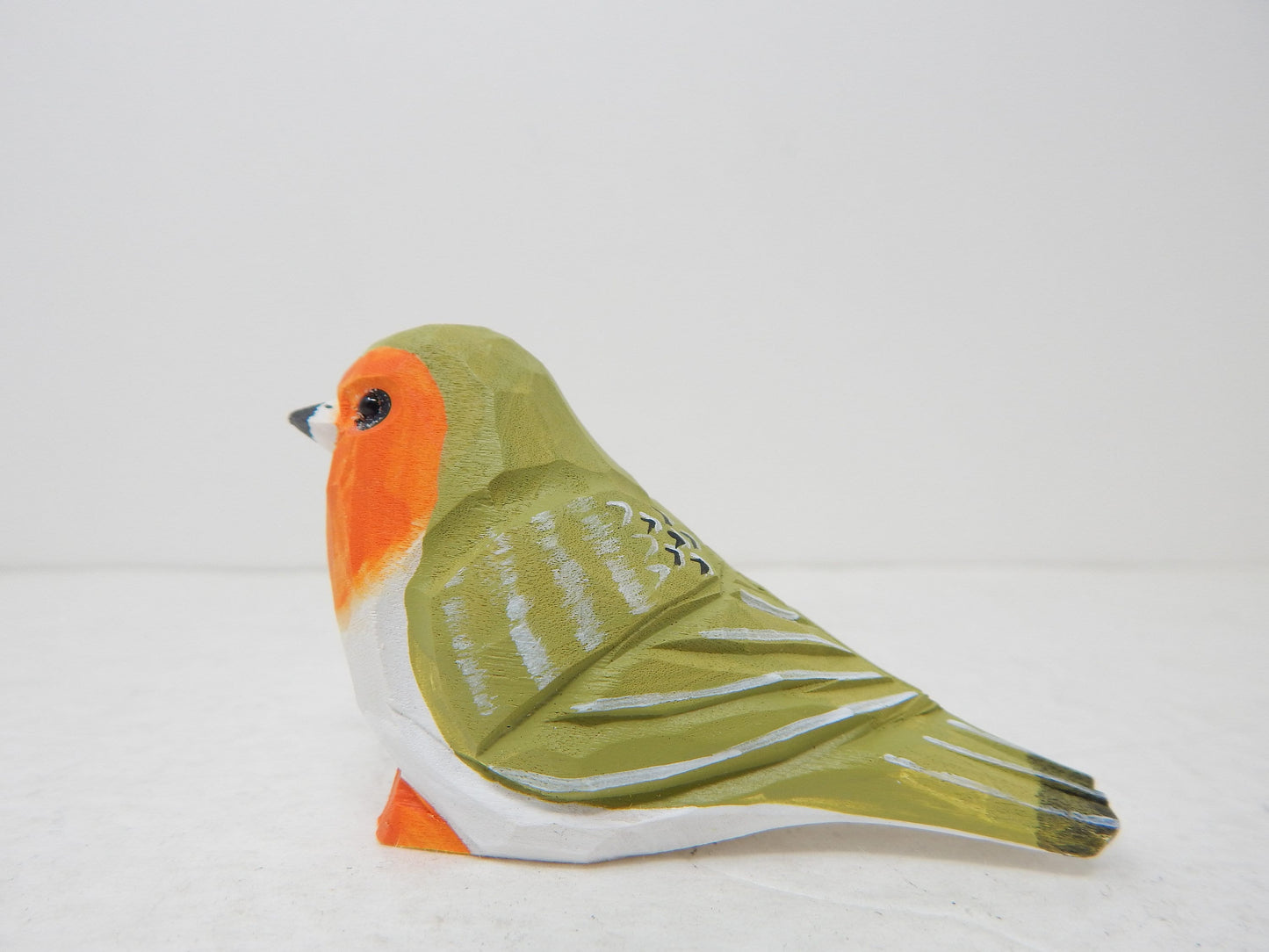 Hand-Carved Wooden Mourning Dove Figurine: Miniature Turtledove Bird Décor