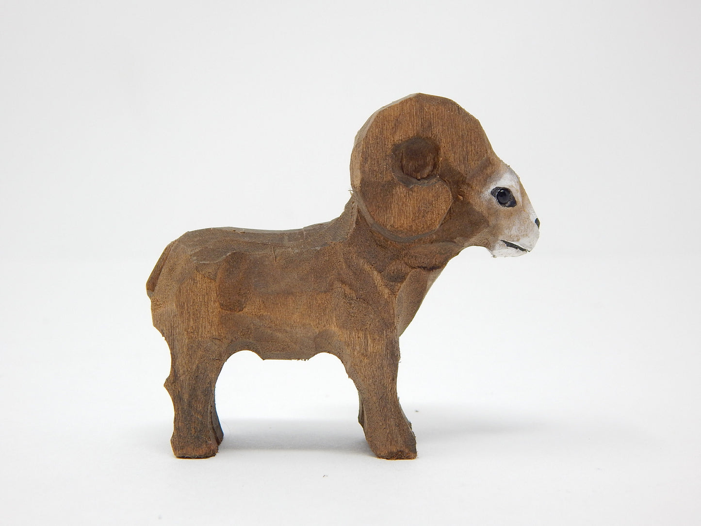 Hand-Carved Wooden Big Horn Ram Keychain – Ring Hook Clip Charm