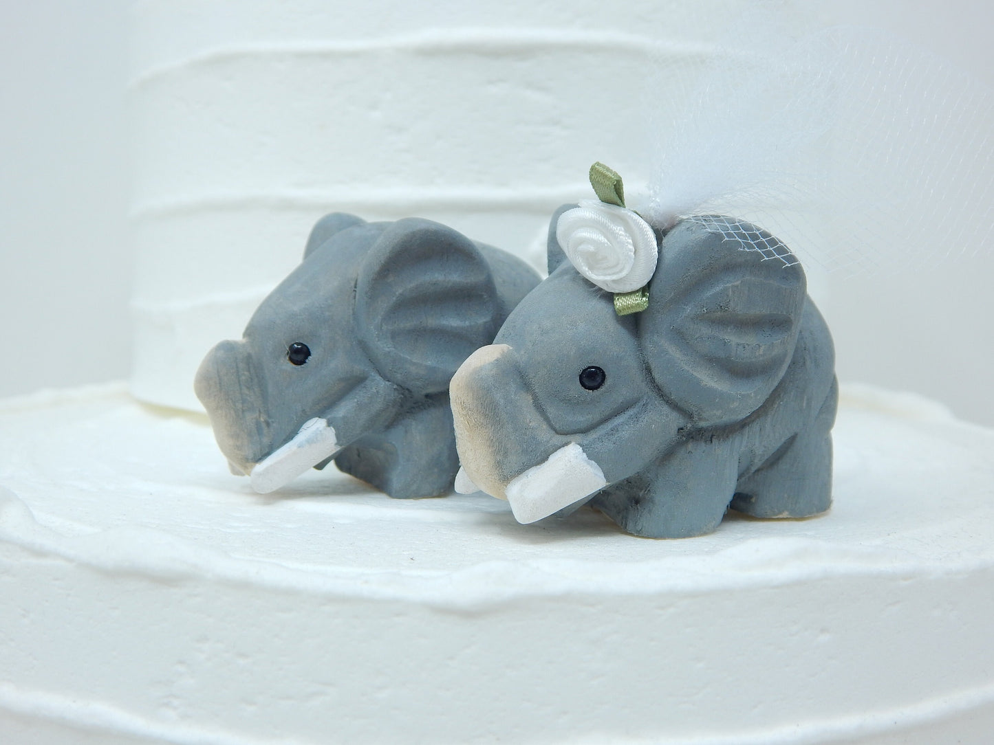 Elephant Cake Topper Bride & Groom Love Wedding Engagement Anniversary Carved Wood Statue