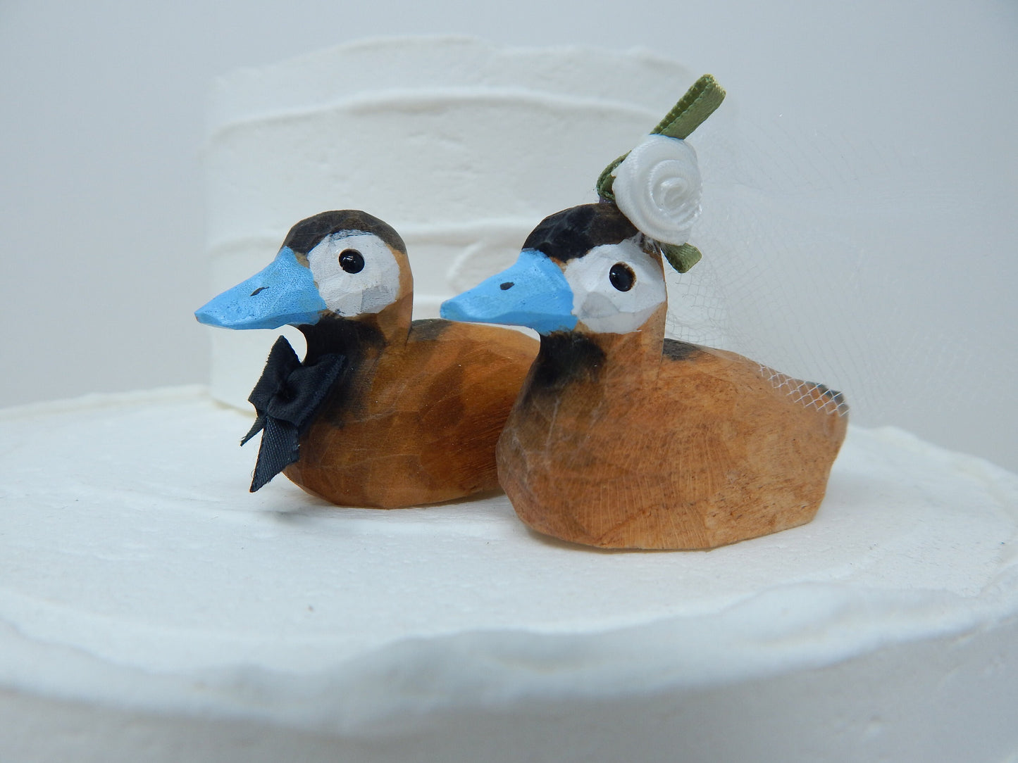 Ruddy Duck Love Birds Cake Topper Bride & Groom Wedding Engagement Anniversary Carved Wood Statue