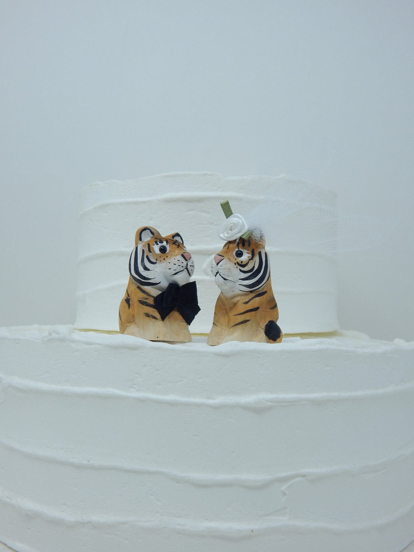 Tiger Wedding Cake Topper Love Bride Groom Engagement Anniversary Carved Wood Statue