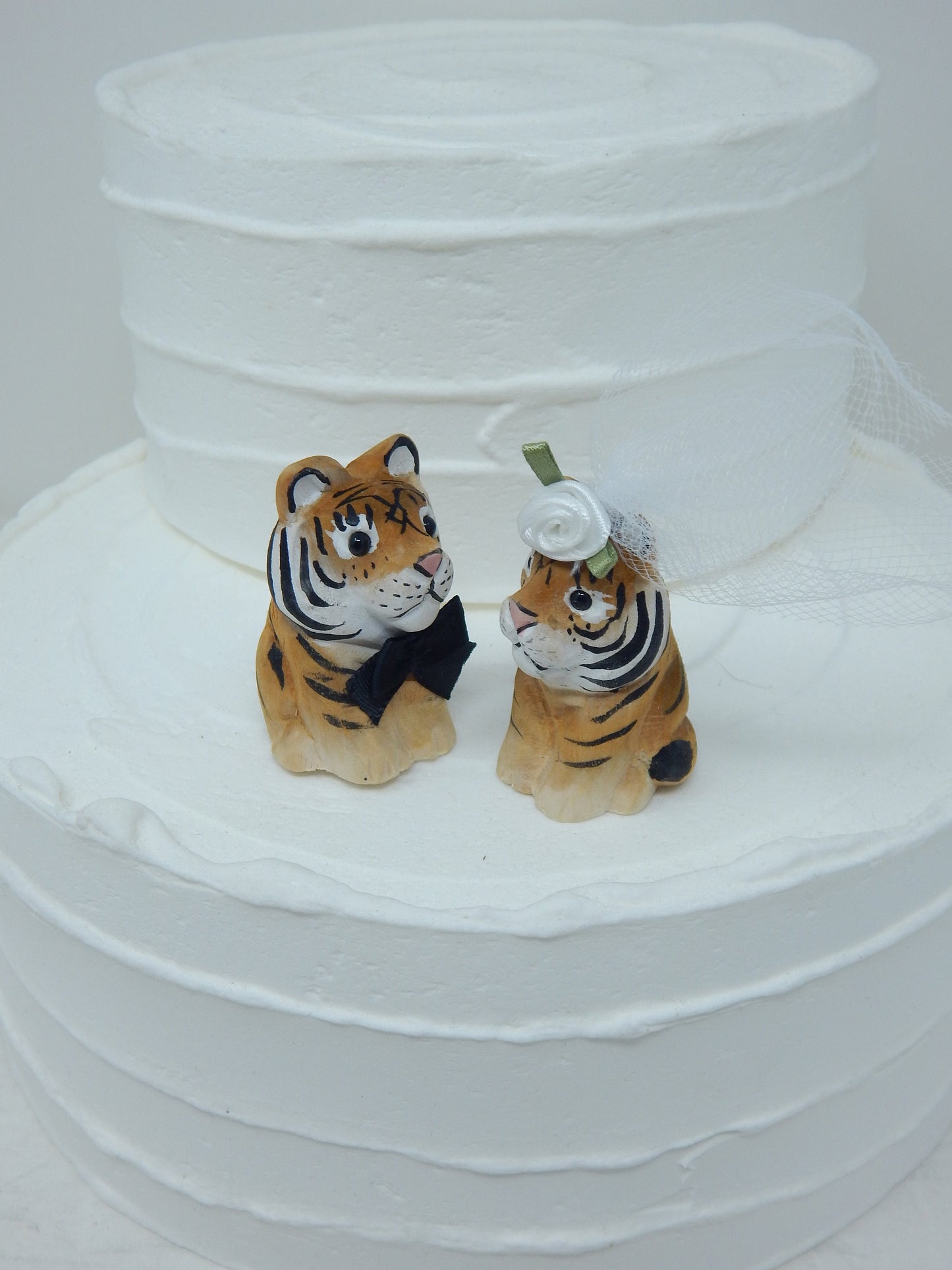 Tiger Wedding Cake Topper Love Bride Groom Engagement Anniversary Carved Wood Statue