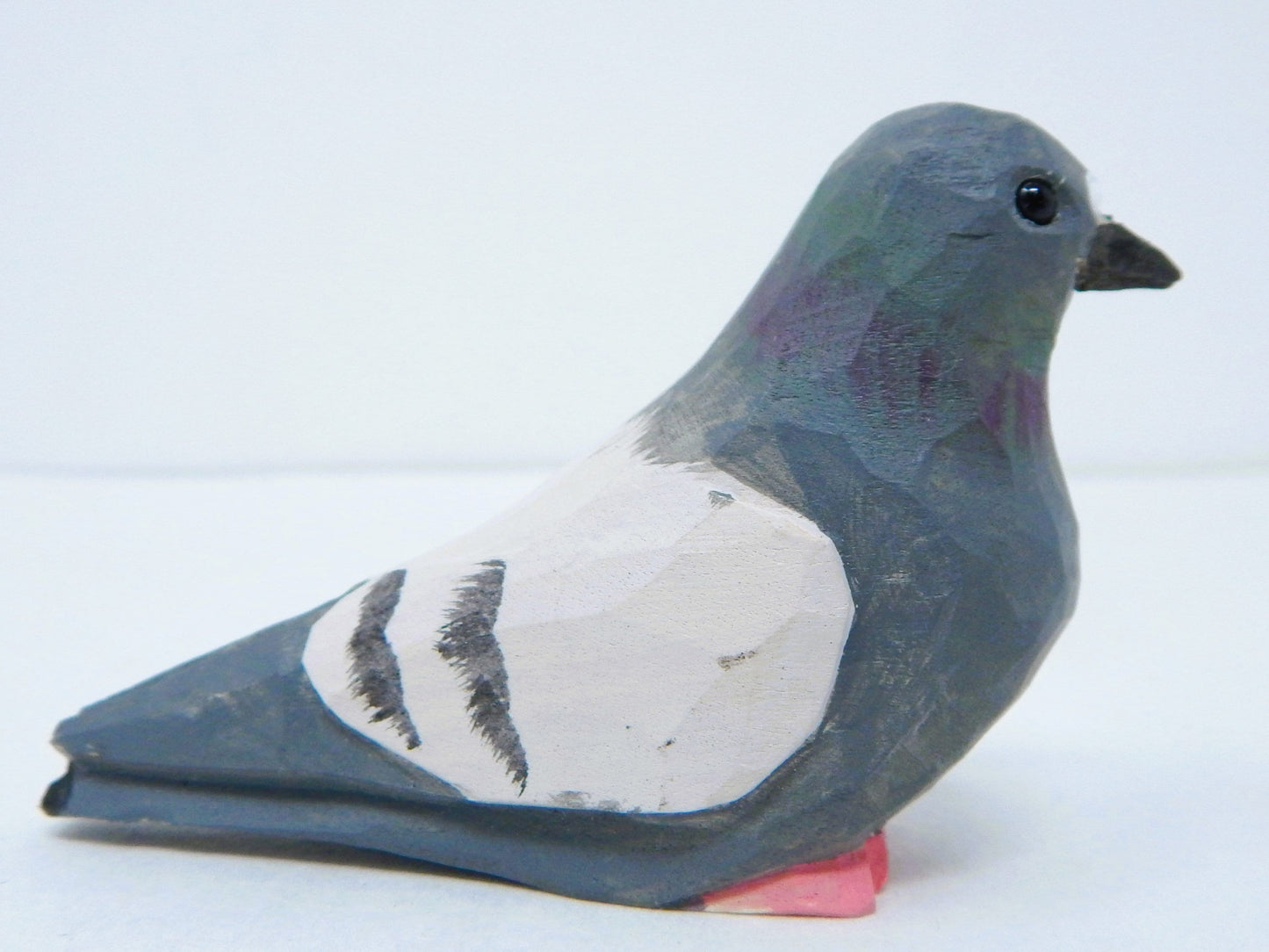 Pigeon Handmade Wood Figurine Statue Bird Sculpture Ornament Decor Miniature Art Carve Small Animal