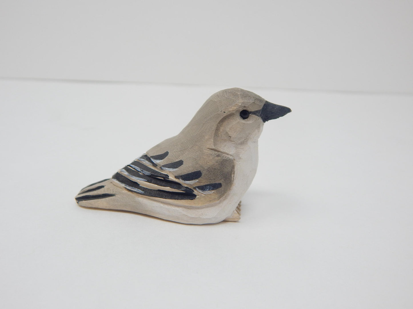 Hand-Carved Wooden Mockingbird Ornament – Hanging Bird Holiday Decor