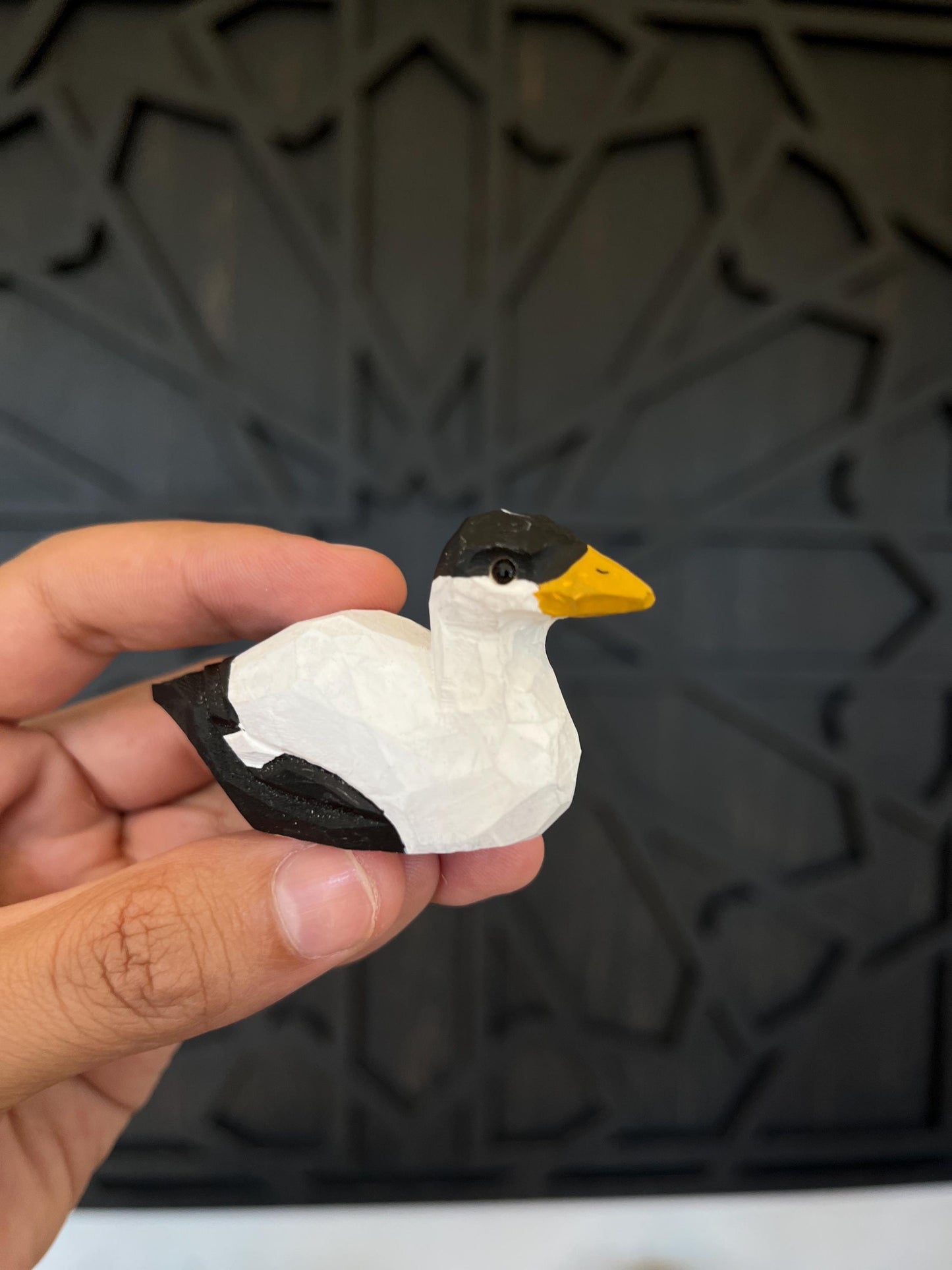Hand-Carved Wooden Eider Duck Figurine – Miniature Bird Sculpture Home Decor