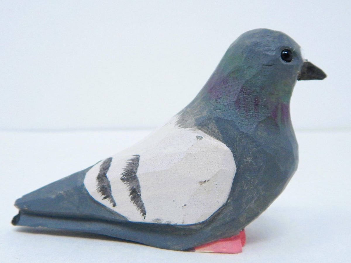 Hand-Carved Wooden Pigeon Ornament – Miniature Rustic Bird Hanging Figurine
