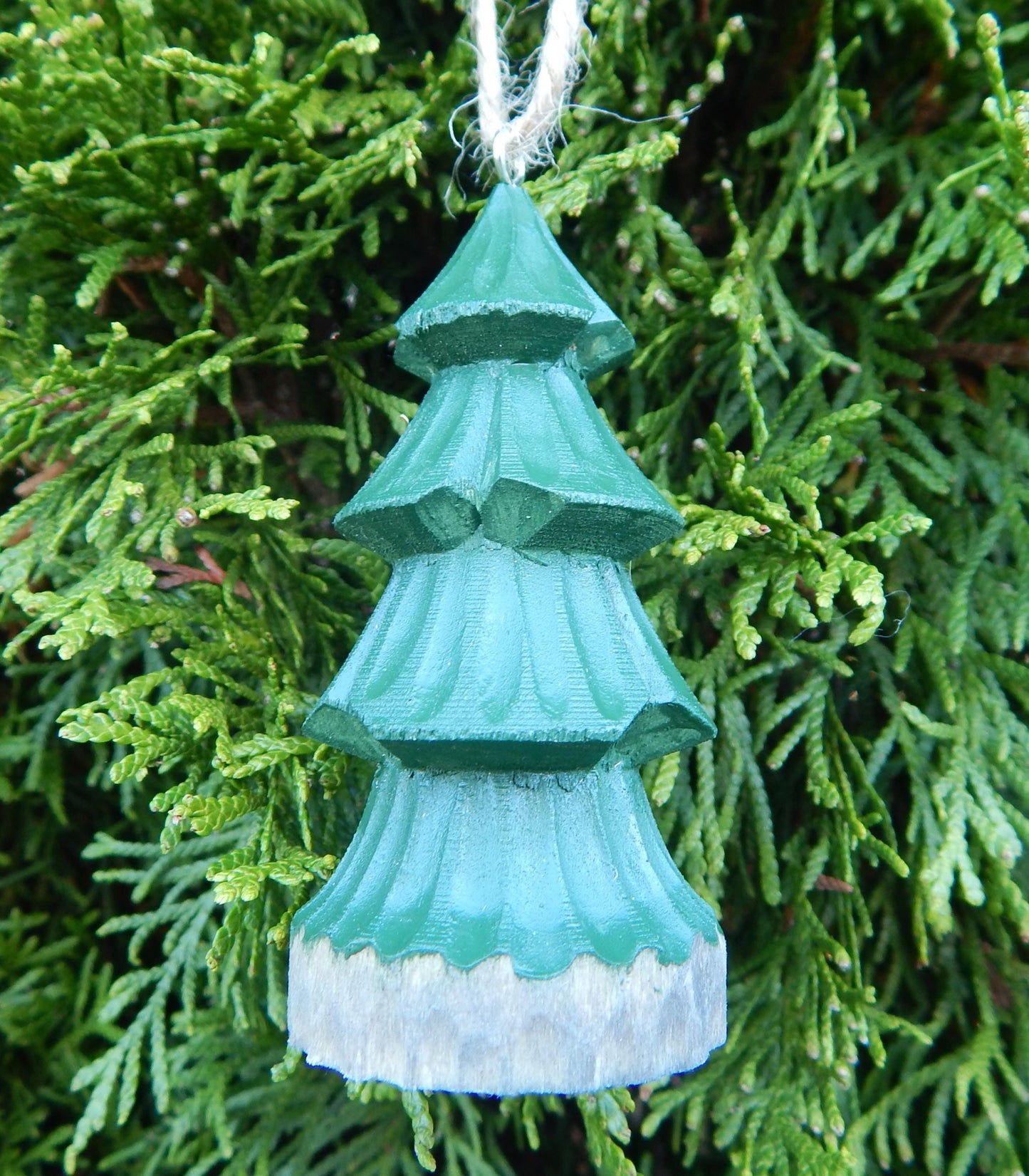 Handmade Wooden Christmas Tree 3" Figurine, Standing Tabletop Artificial Indoor Statue Decor