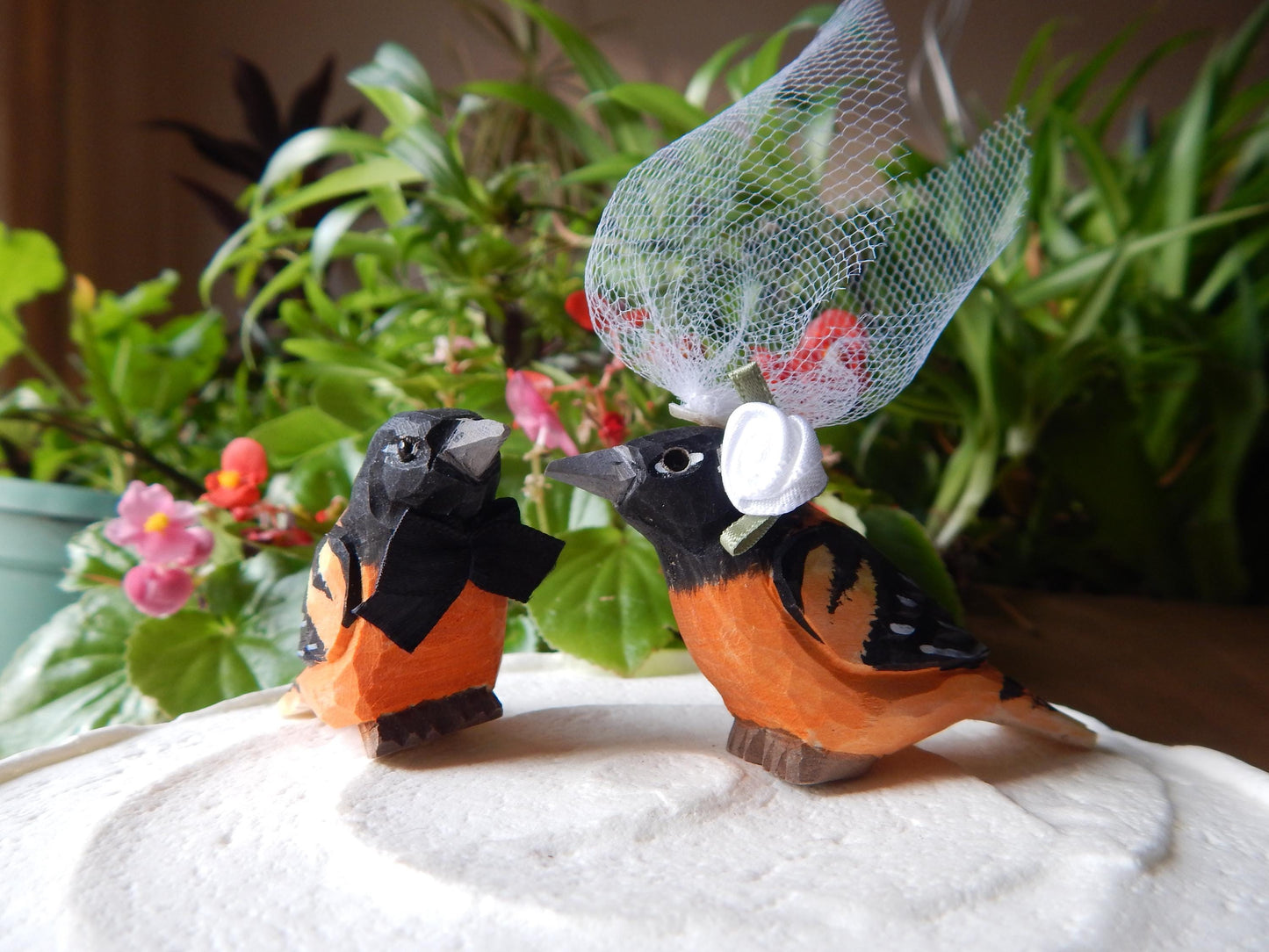 Oriole Bird Cake Topper Bride & Groom Love Wedding Engagement Anniversary Carved Wood Statue