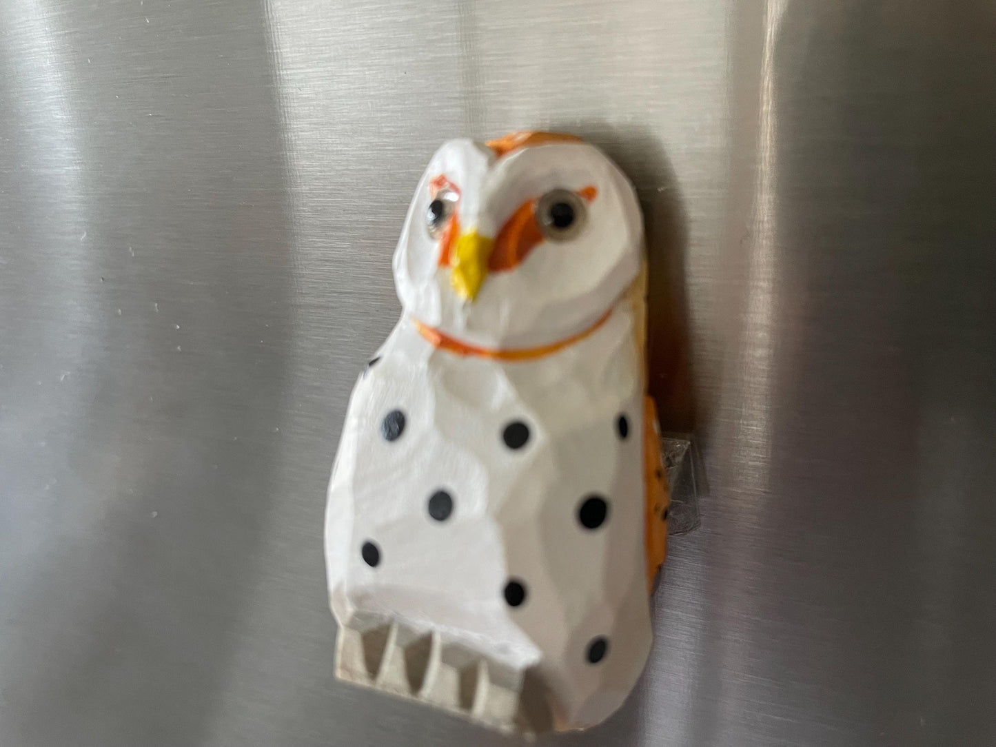 Hand-Carved Wooden Barn Owl Fridge Magnet – Rustic Mini Bird Decor