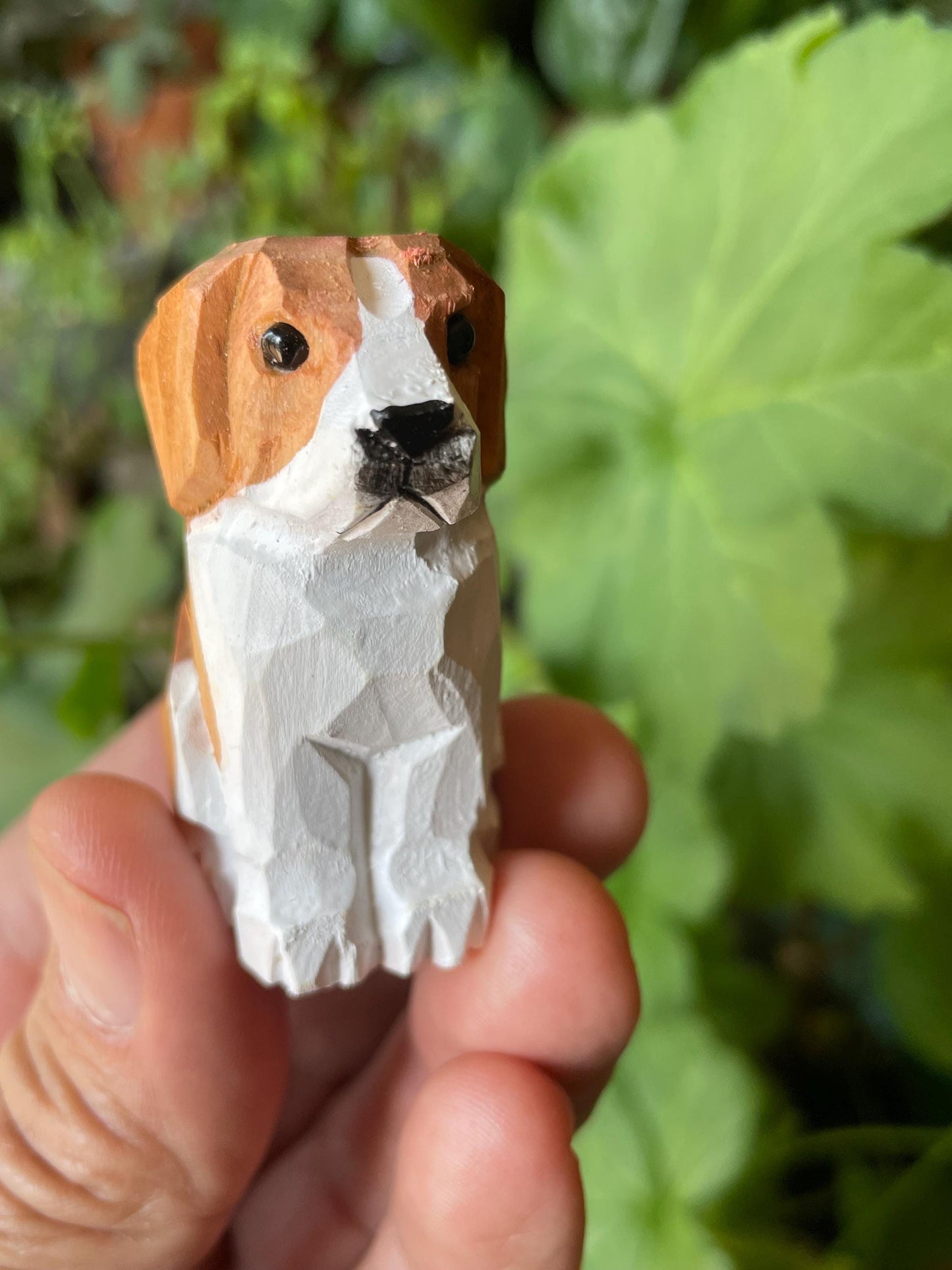 Beagle-Dog Puppy fridge Magnet- Small Wood Dogs Statue Art Handmade Carving Decoration Miniature Animals