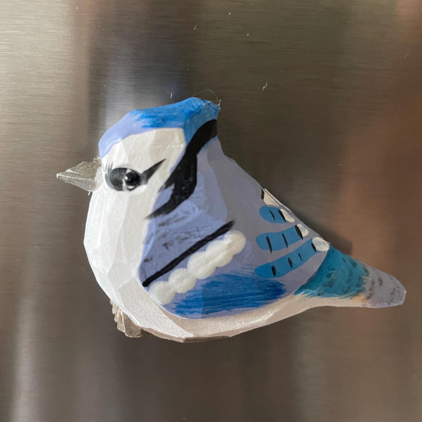 Hand-Carved Wooden Blue Jay Fridge Magnet – Miniature Bird Figurine Décor