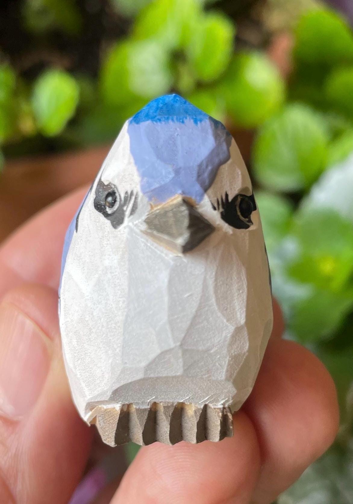 Hand-Carved Wooden Blue Jay Fridge Magnet – Miniature Bird Figurine Décor