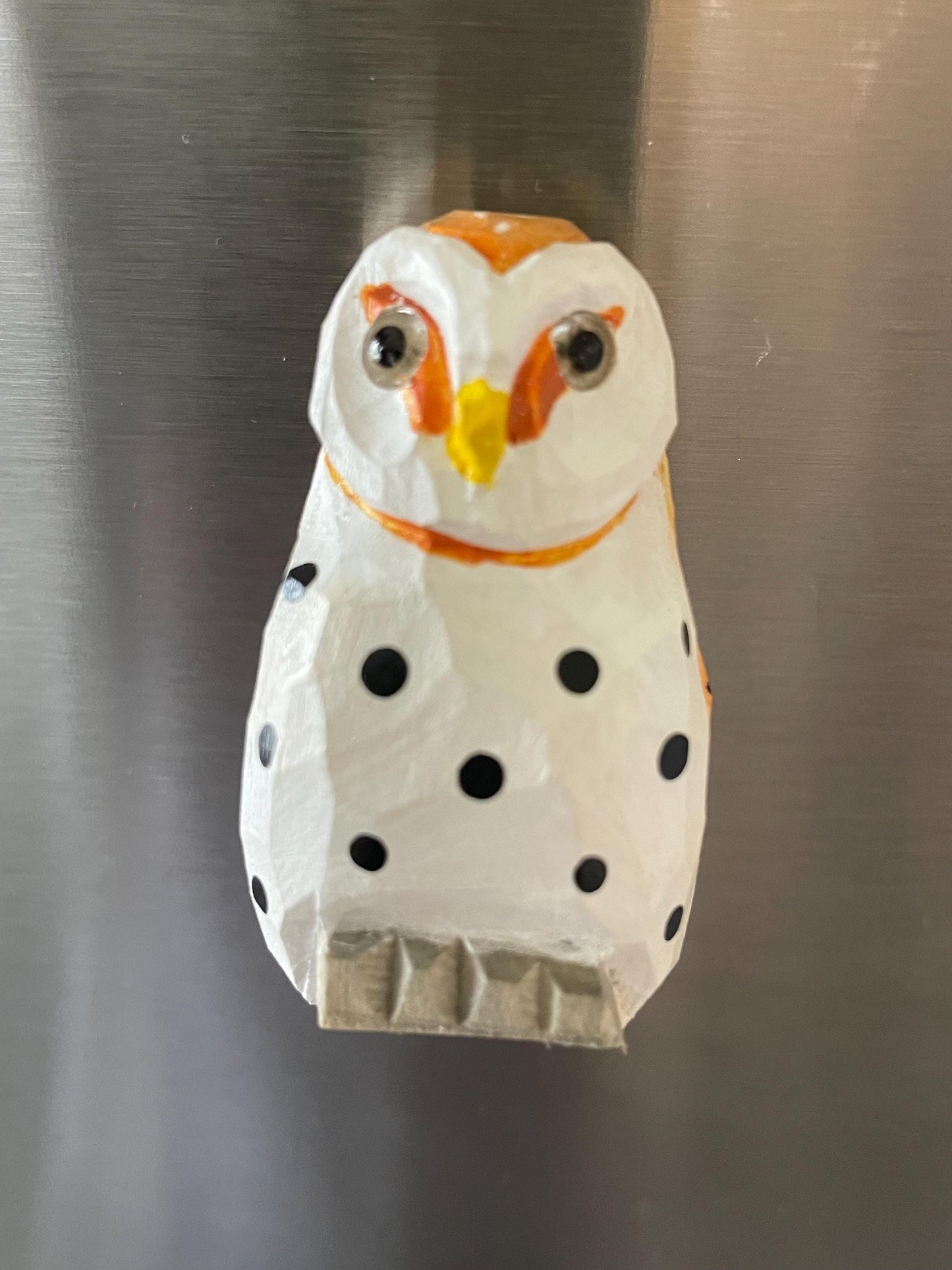 Hand-Carved Wooden Barn Owl Fridge Magnet – Rustic Mini Bird Decor