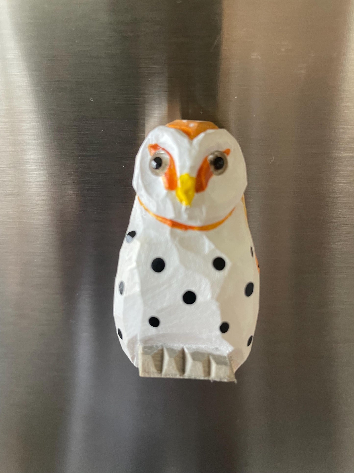 Hand-Carved Wooden Barn Owl Fridge Magnet – Rustic Mini Bird Decor