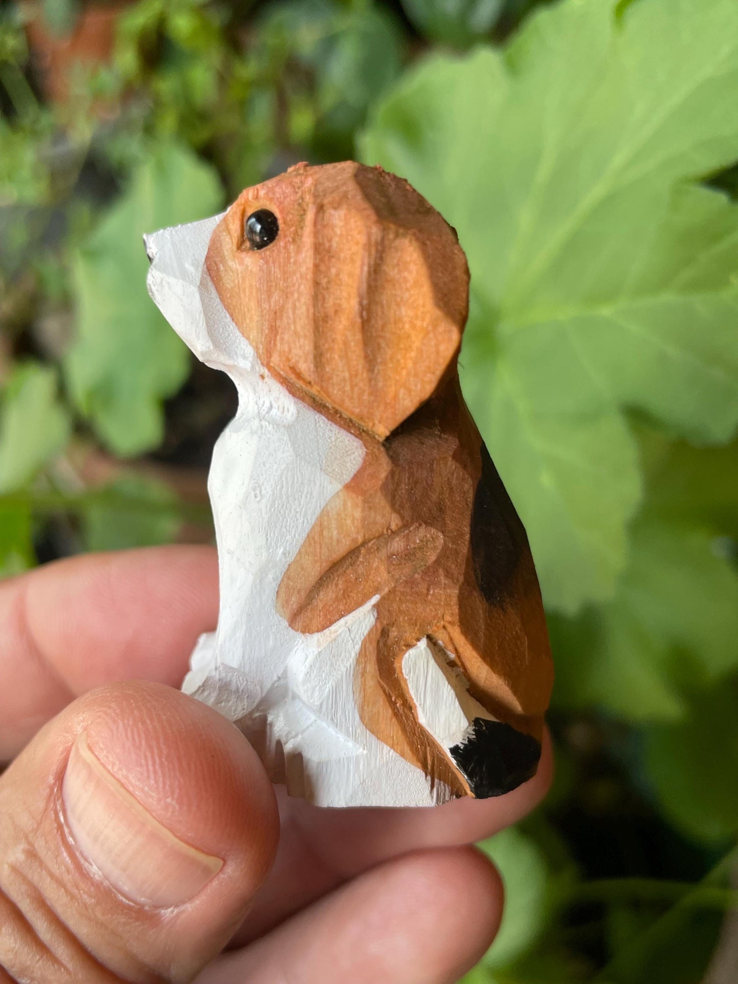 Beagle-Dog Puppy fridge Magnet- Small Wood Dogs Statue Art Handmade Carving Decoration Miniature Animals