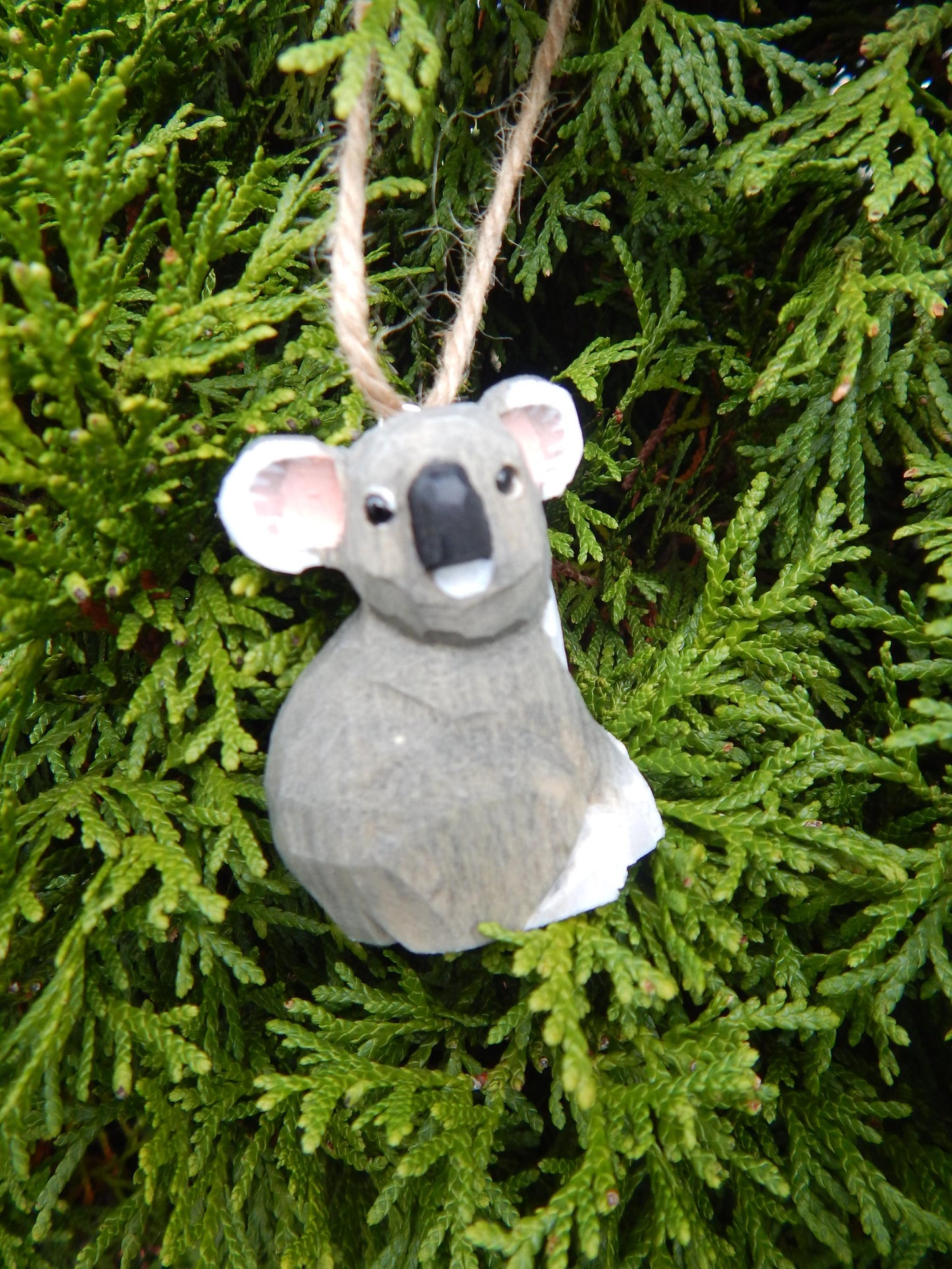 Hand-Carved Wooden Koala Bear Ornament – Miniature Decorative Collectible Figurine