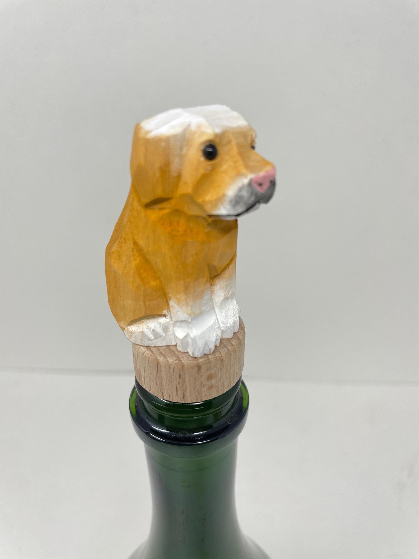 Hand-Carved Wooden Labrador Retriever Dog Wine Stopper – Rustic Bottle Plug