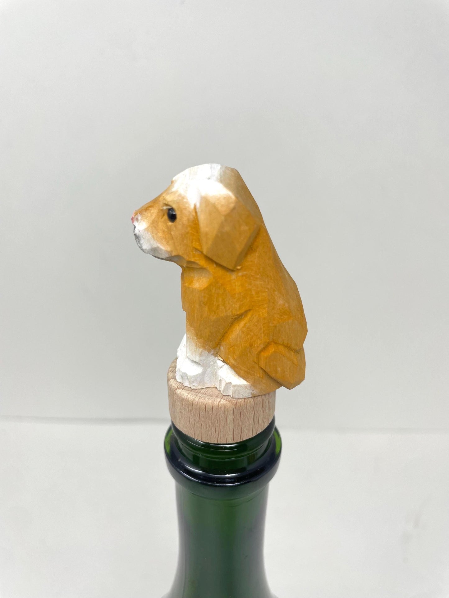 Hand-Carved Wooden Labrador Retriever Dog Wine Stopper – Rustic Bottle Plug