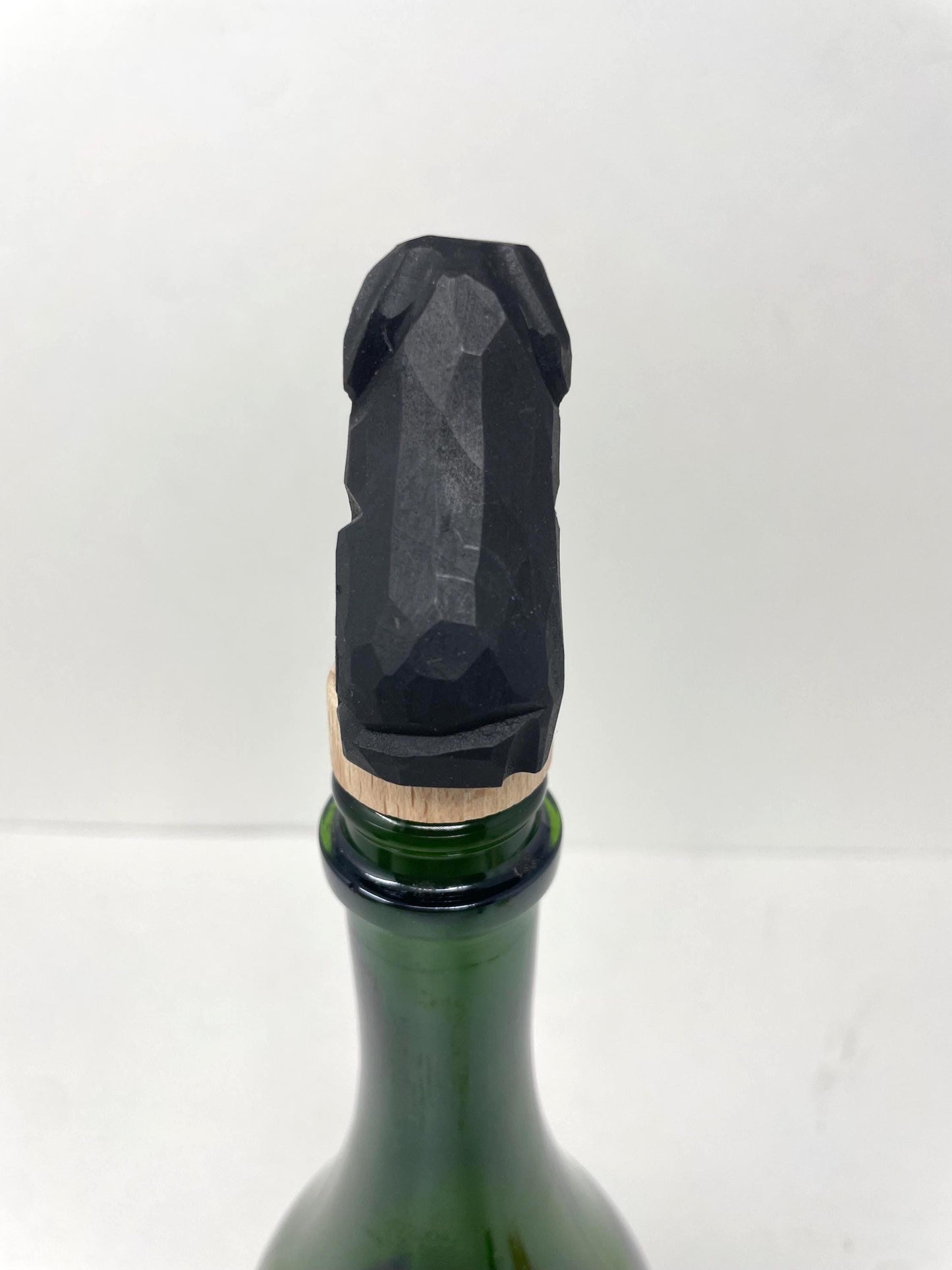 Hand-Carved Wooden Black Labrador Retriever Dog Wine Stopper – Rustic Bottle Plug