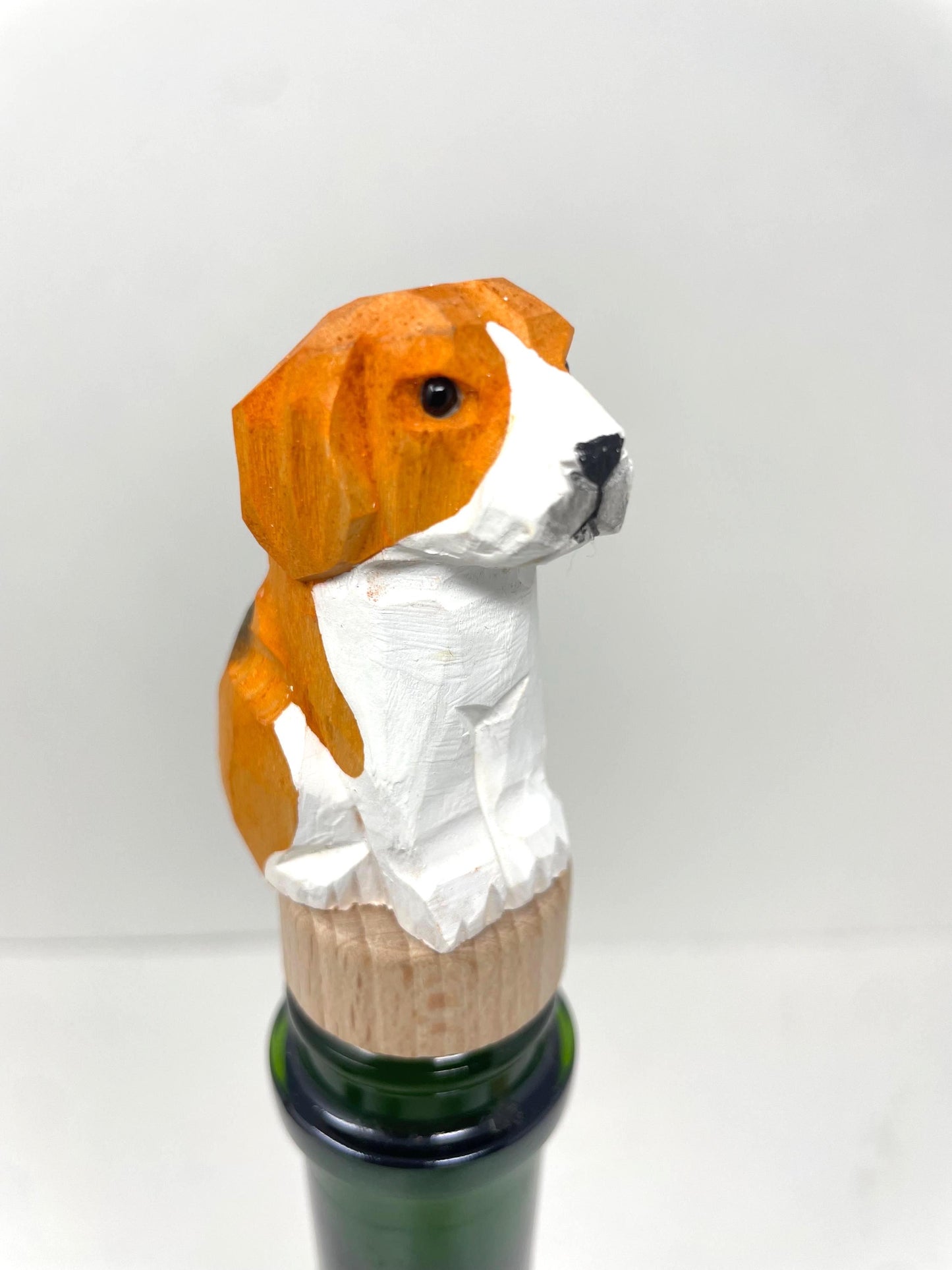 Hand-Carved Wooden Beagle Dog Wine Stopper – Rustic Bottle Plug