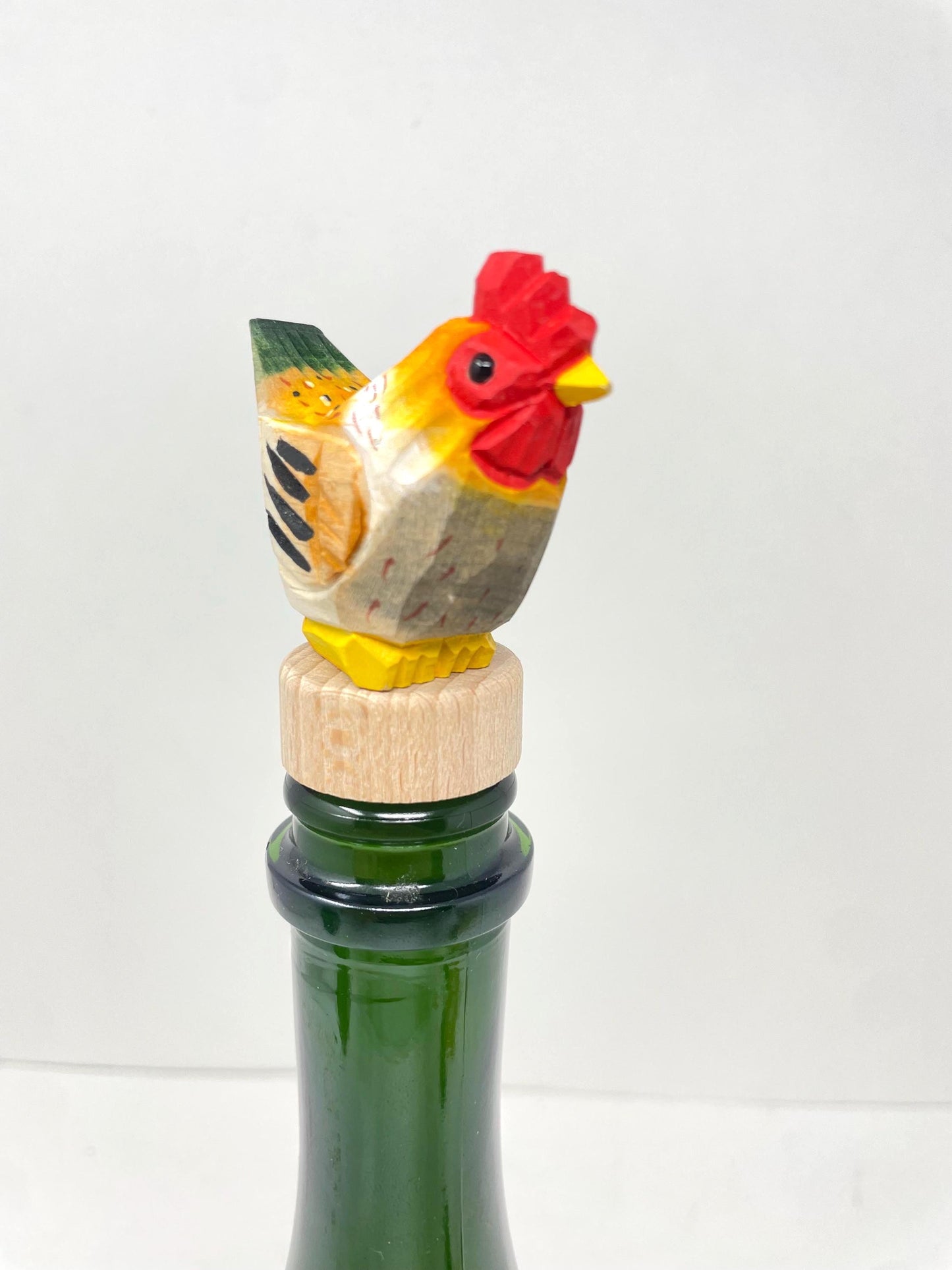 Hand-Carved Wooden Brown Hen Wine Stopper – Rustic Bottle Plug