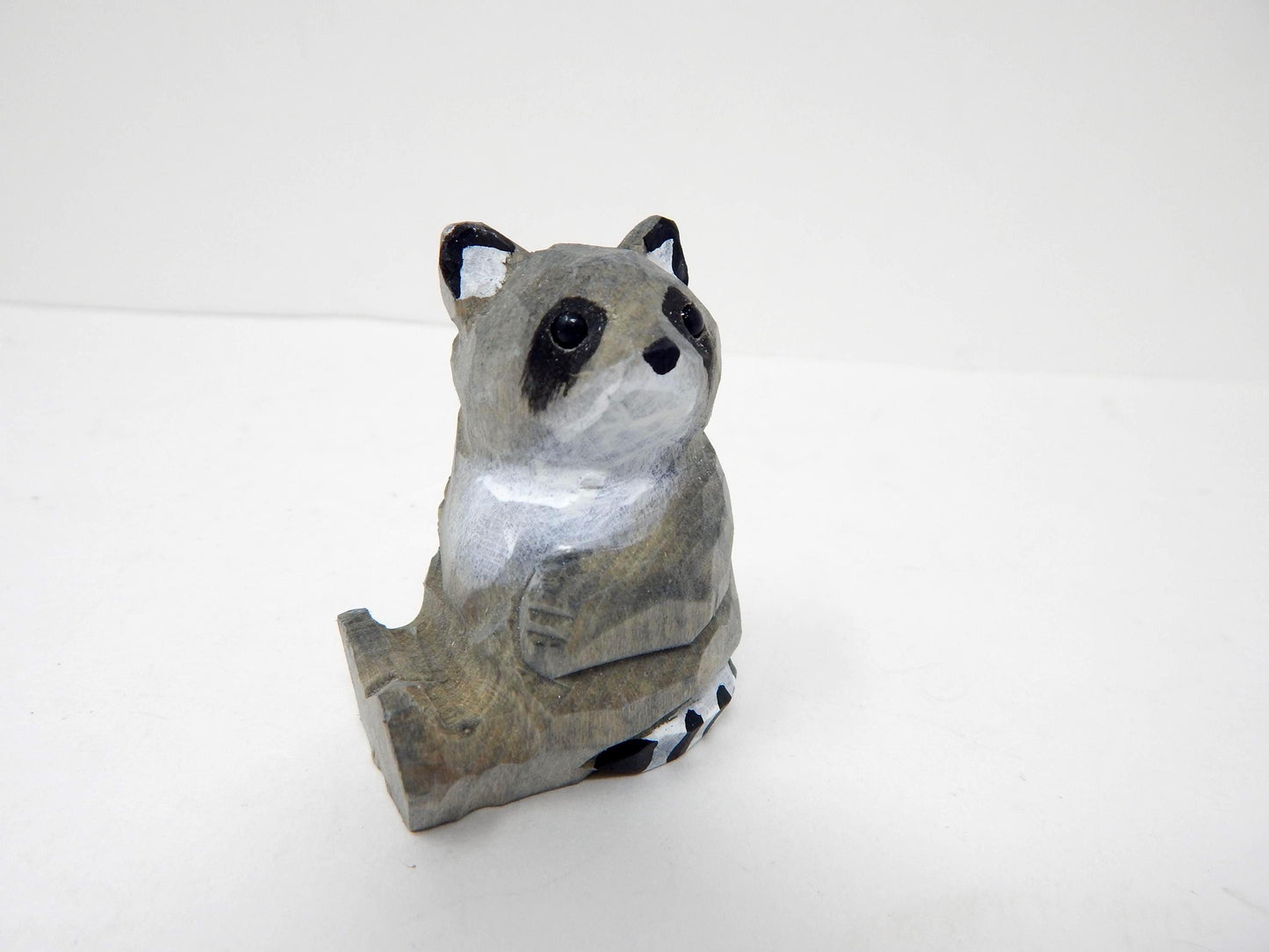 Handmade Raccoon Wine Stopper – Reusable Wooden Bottle Plug Rustic Bar Décor