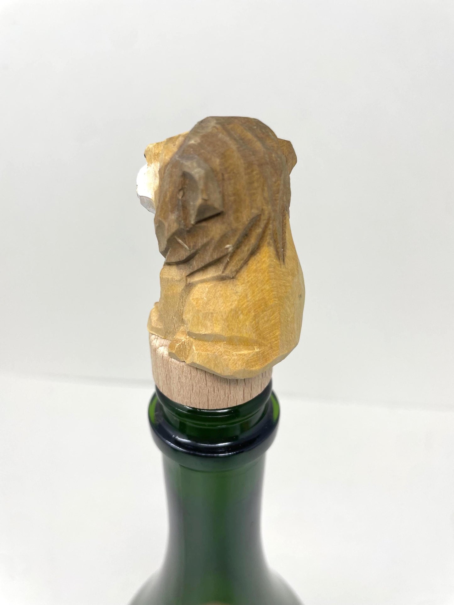Hand-Carved Wooden Lion Wine Stopper – Rustic Bottle Plug