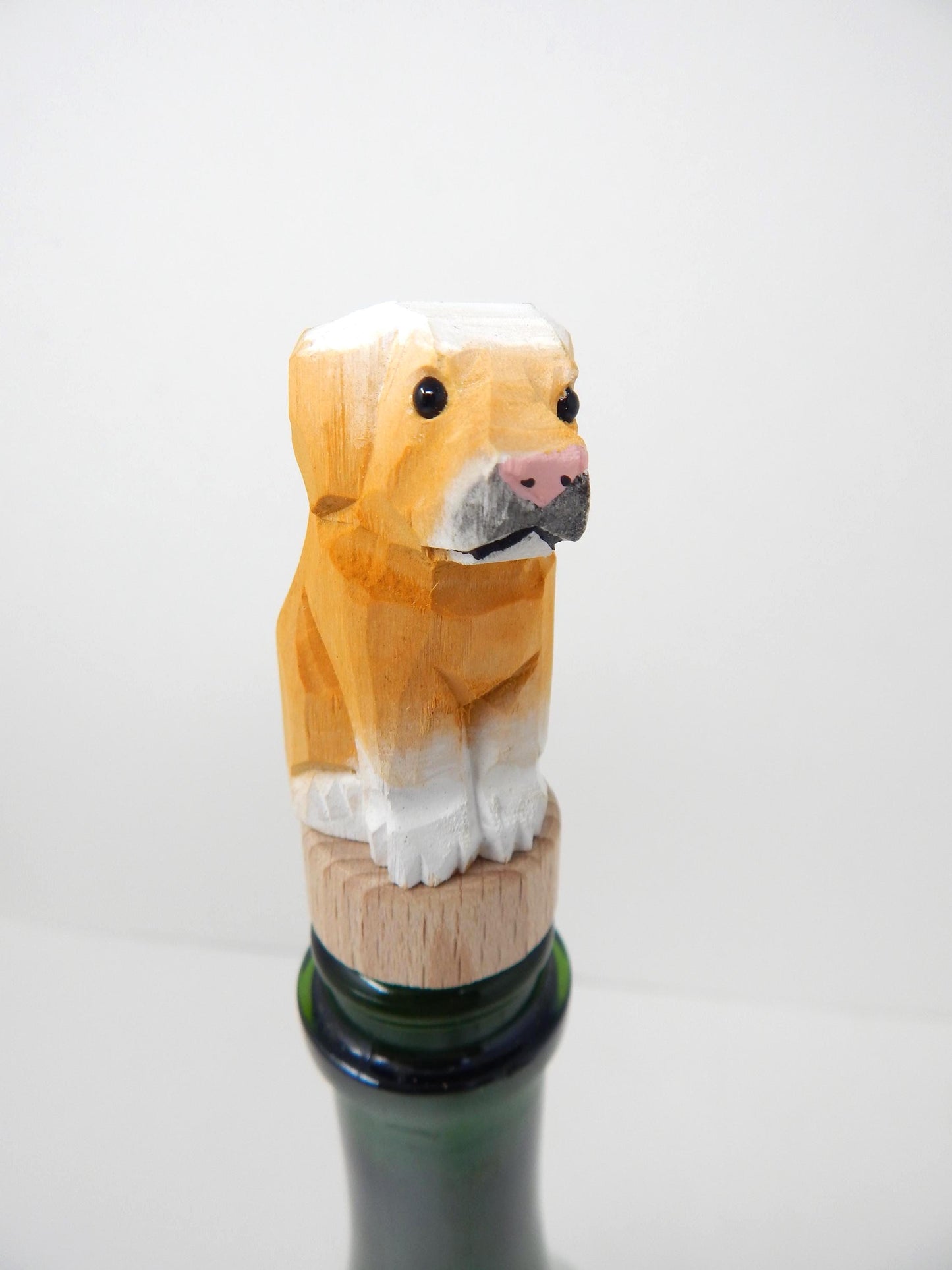 Hand-Carved Wooden Labrador Retriever Dog Wine Stopper – Rustic Bottle Plug