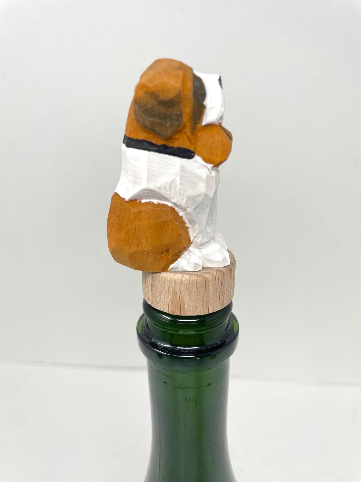 Hand-Carved Wooden St. Bernard Dog Wine Stopper – Rustic Bottle Plug
