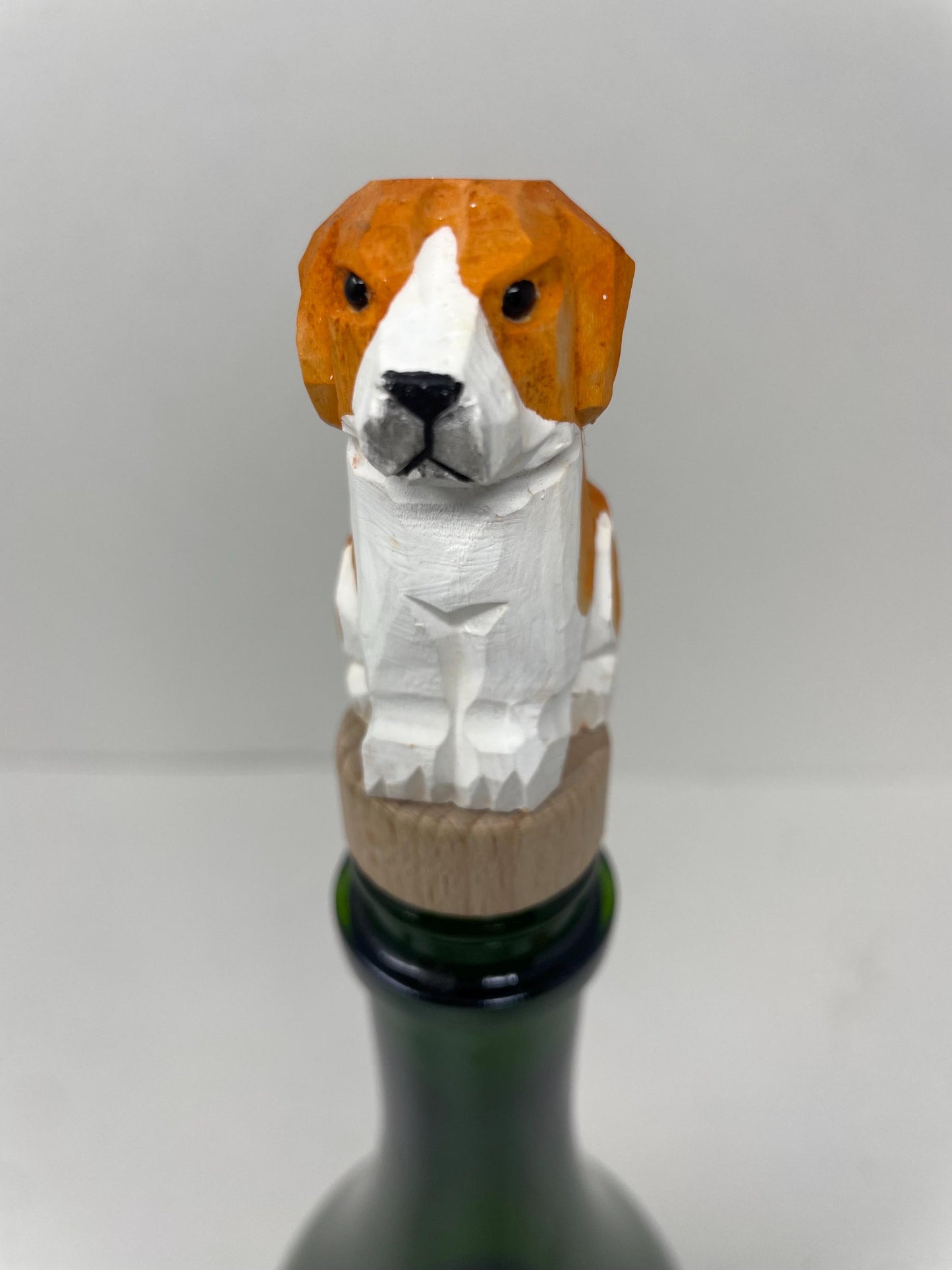 Hand-Carved Wooden Beagle Dog Wine Stopper – Rustic Bottle Plug